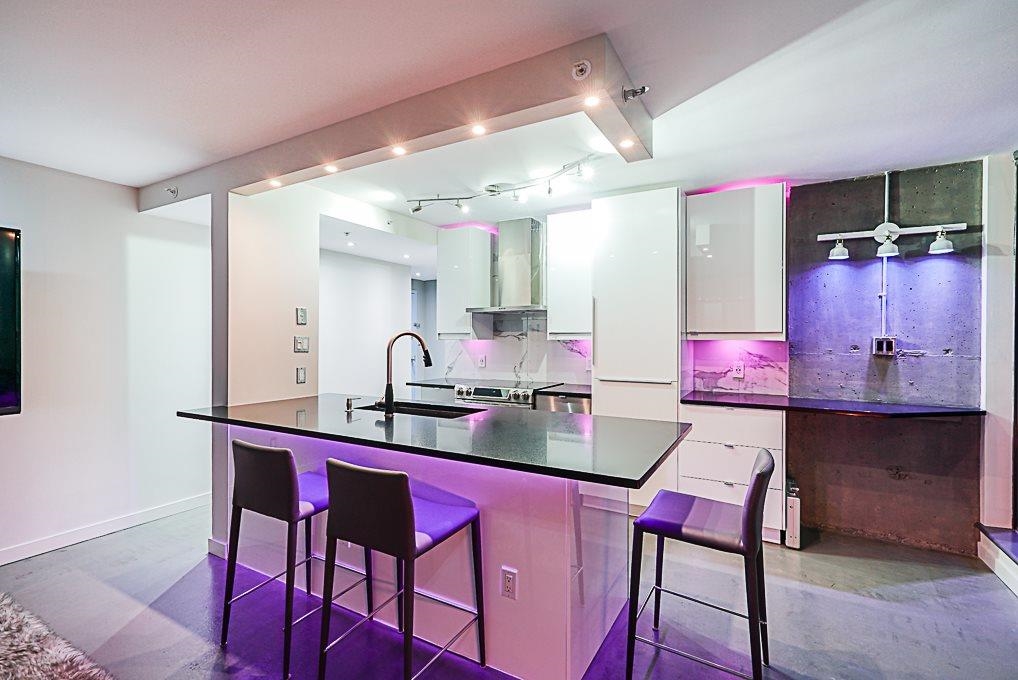 3004 438 SEYMOUR STREET Unit: 3004