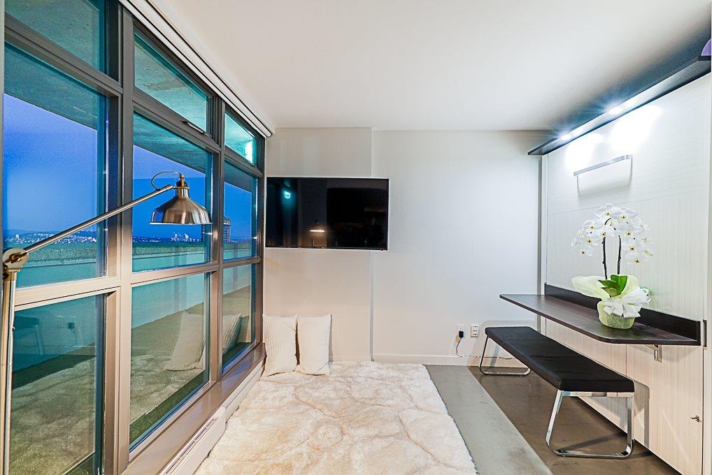 3004 438 SEYMOUR STREET Unit: 3004