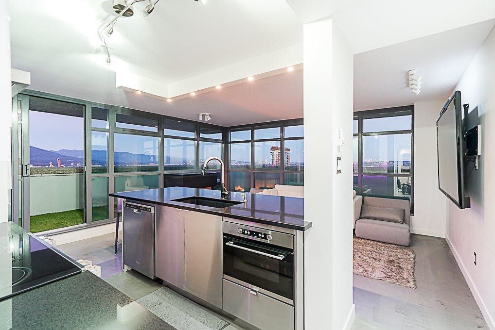 3004 438 SEYMOUR STREET Unit: 3004