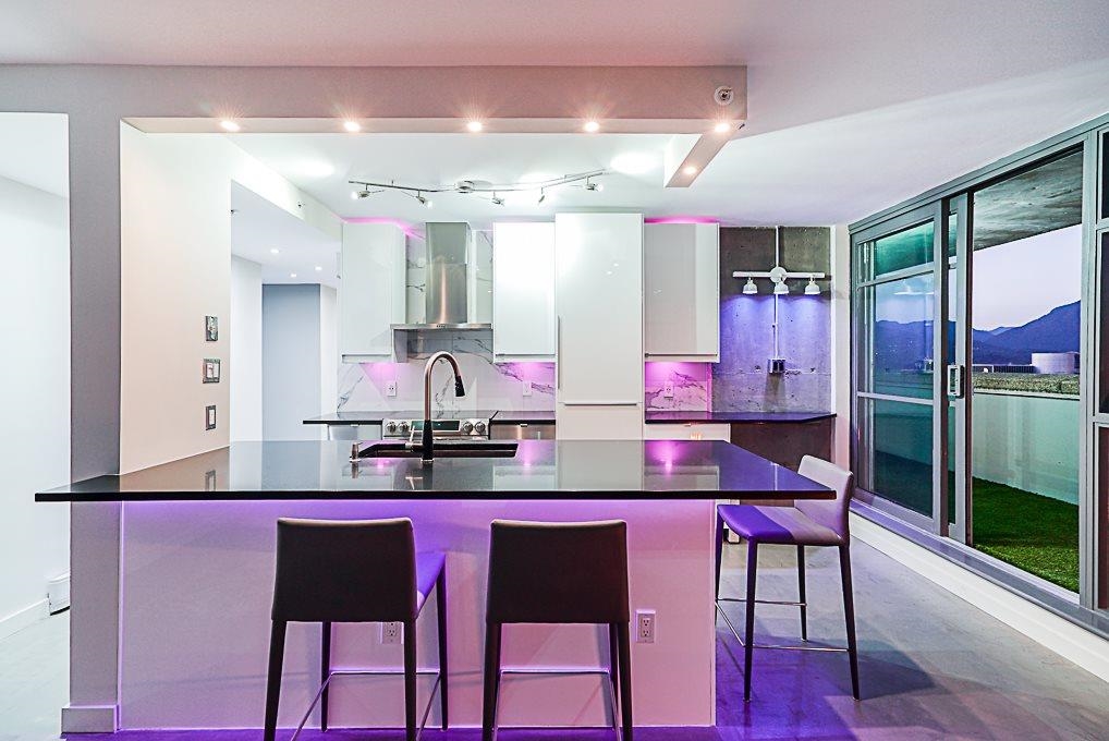 3004 438 SEYMOUR STREET Unit: 3004