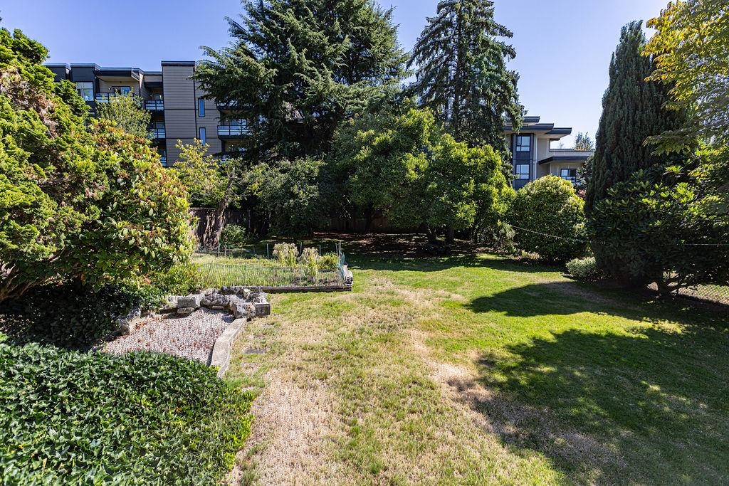 7758 MCGREGOR AVENUE