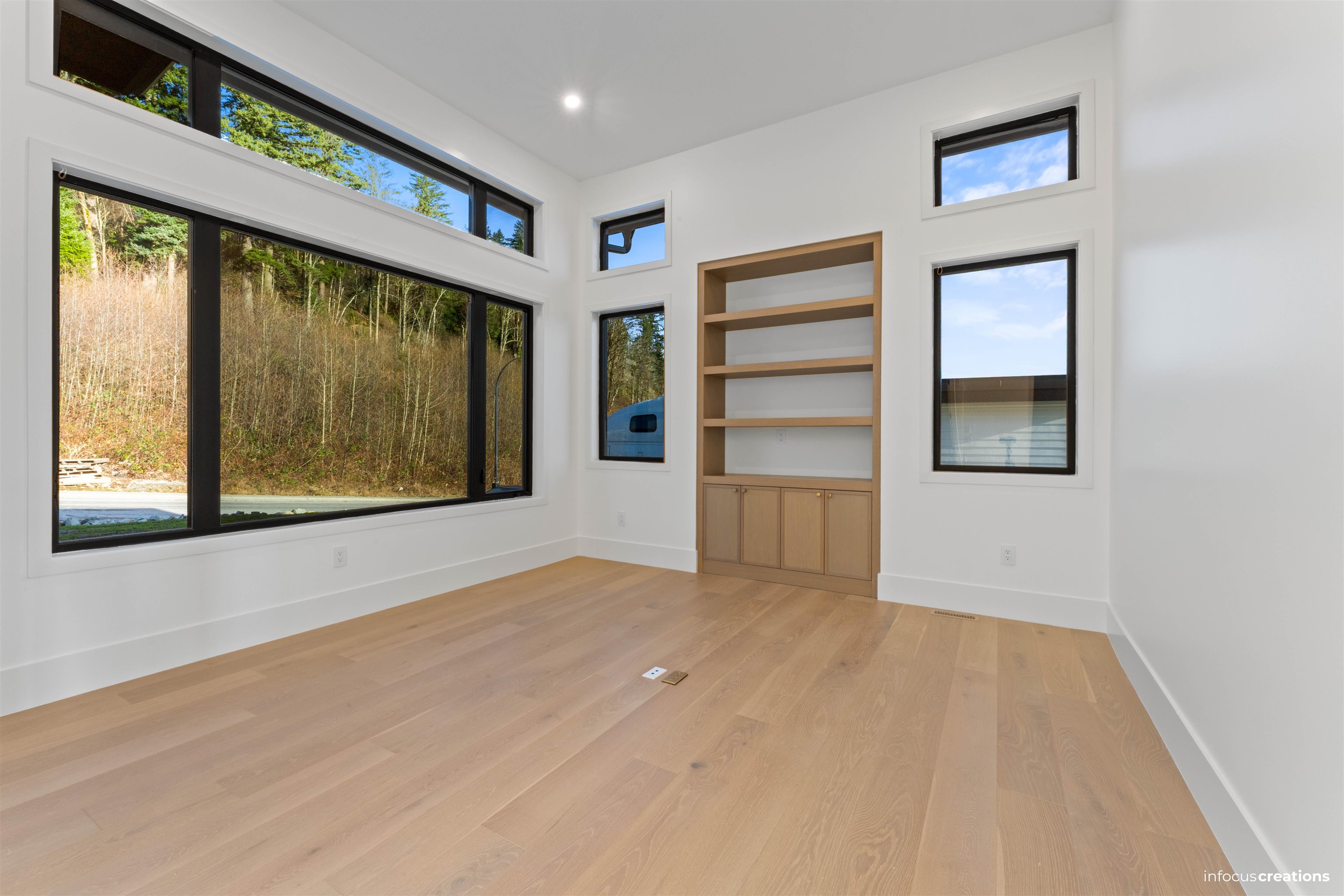 9181 HATZIC RIDGE DRIVE