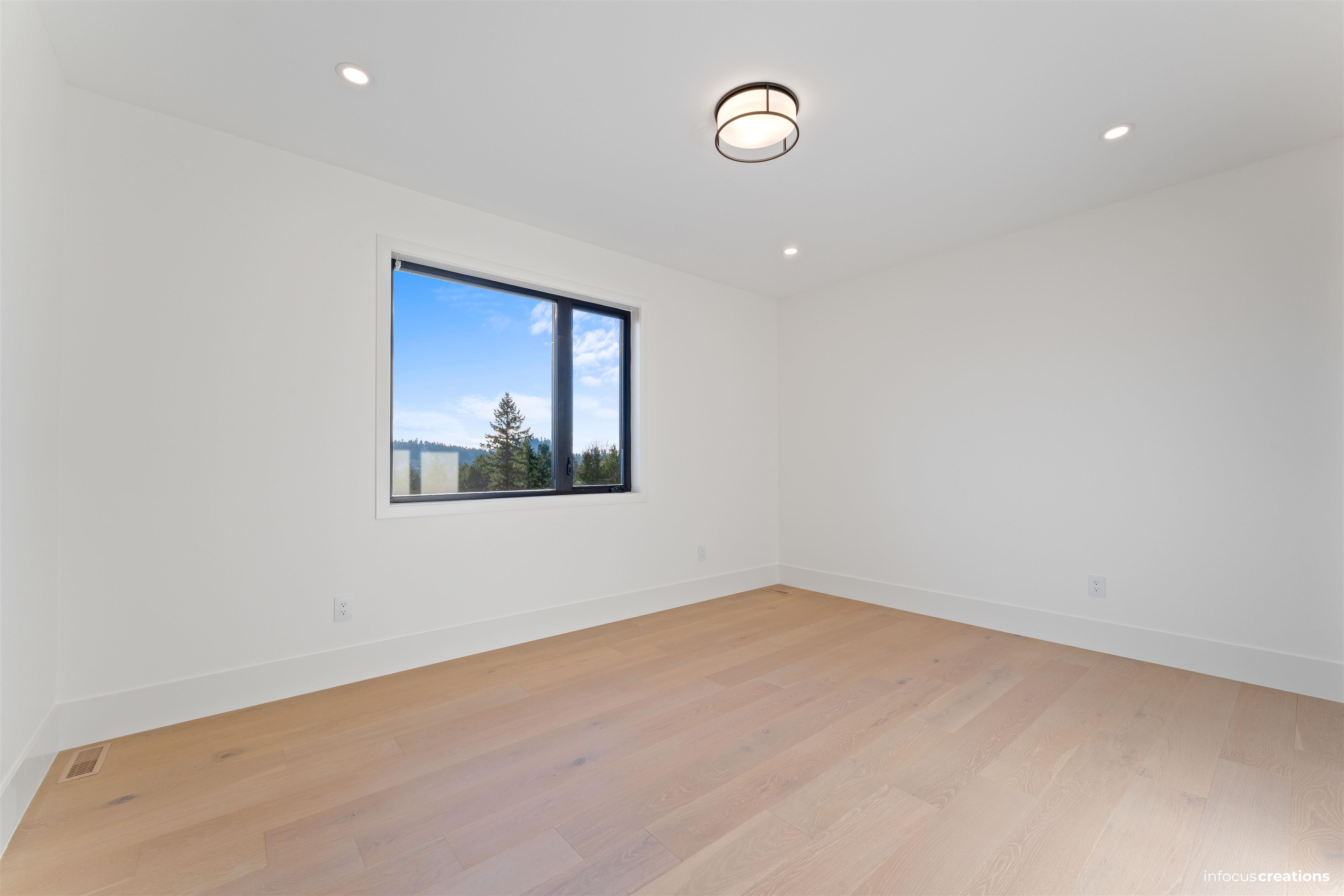 9181 HATZIC RIDGE DRIVE