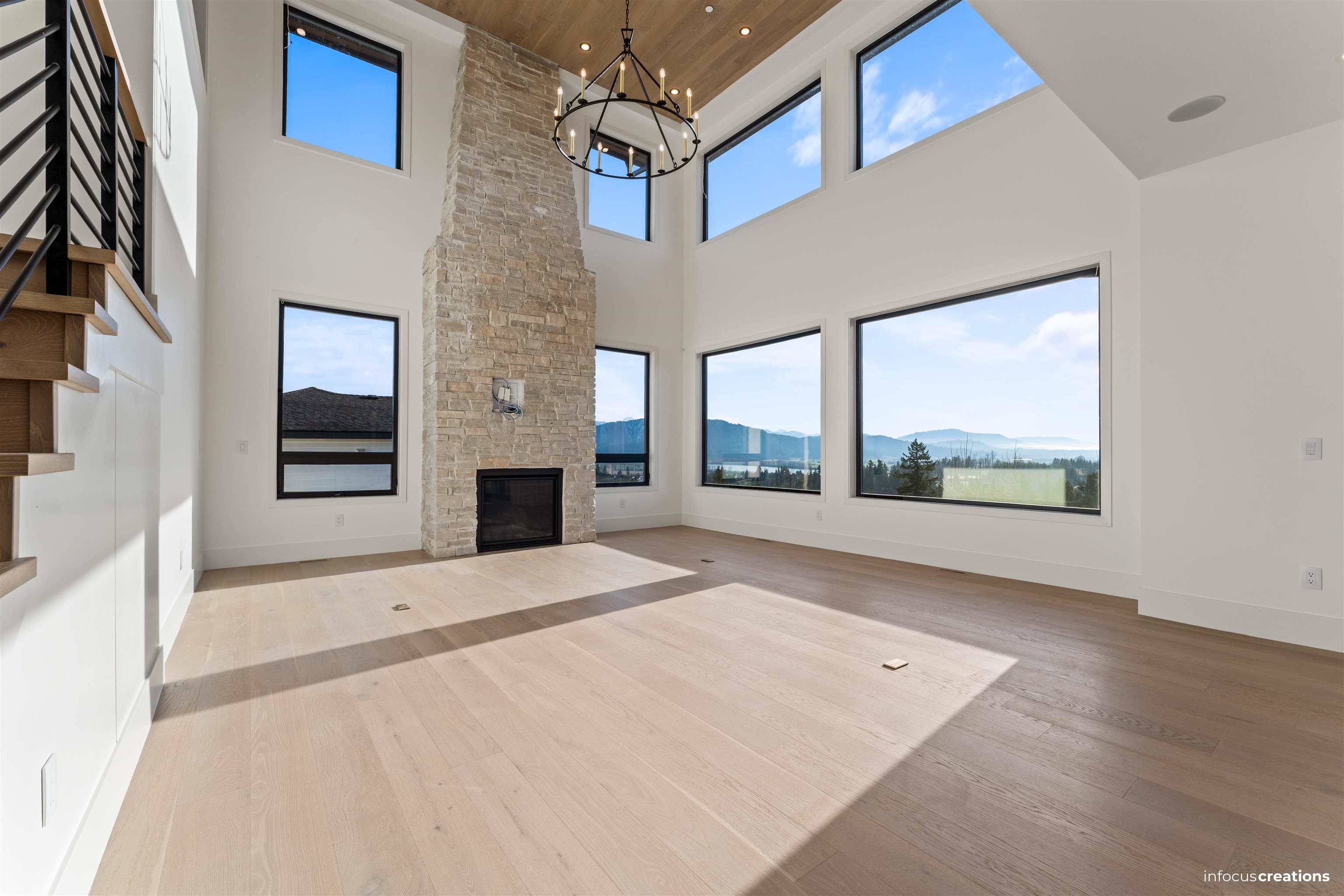 9181 HATZIC RIDGE DRIVE