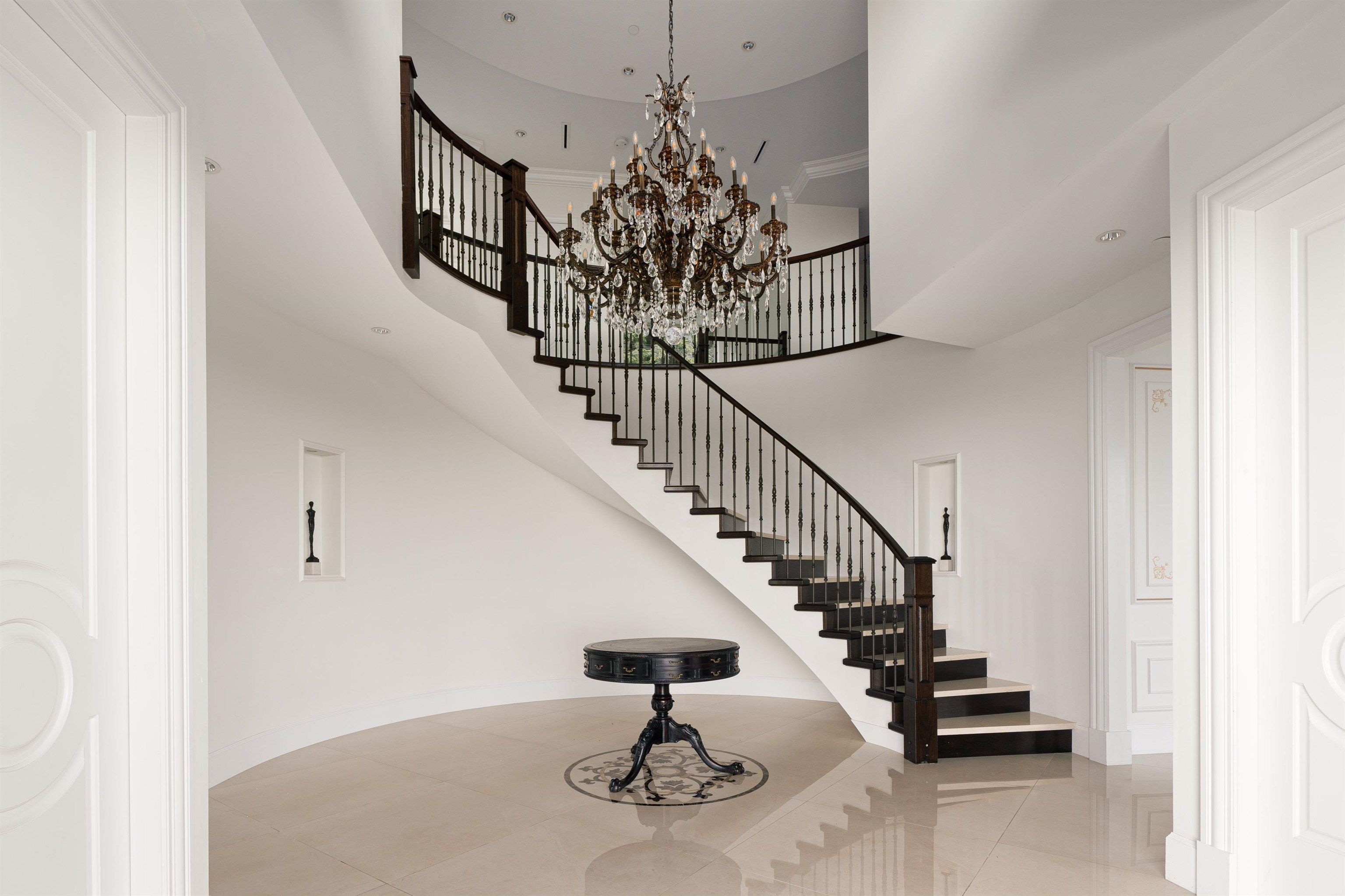 1095 MILLSTREAM ROAD