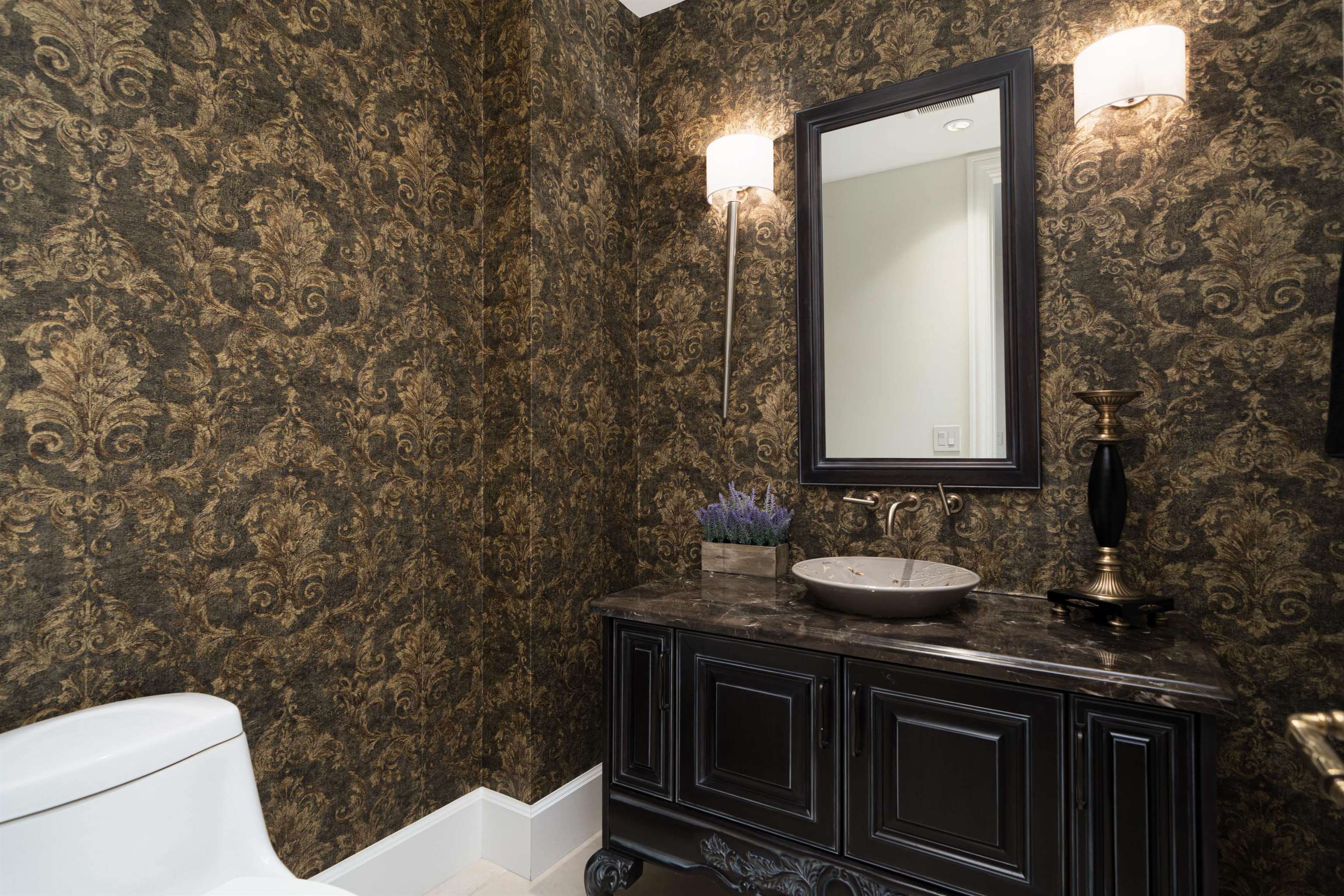 1095 MILLSTREAM ROAD