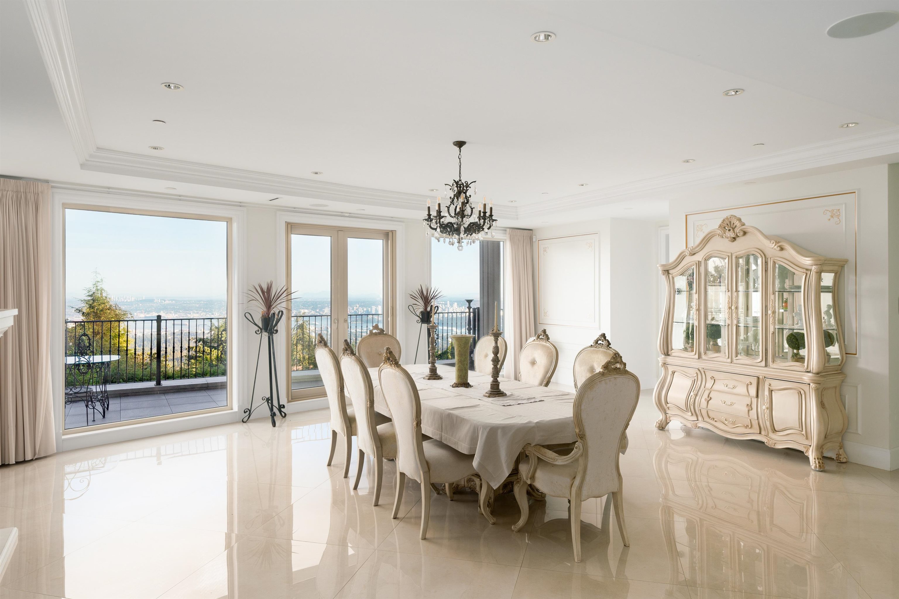 1095 MILLSTREAM ROAD