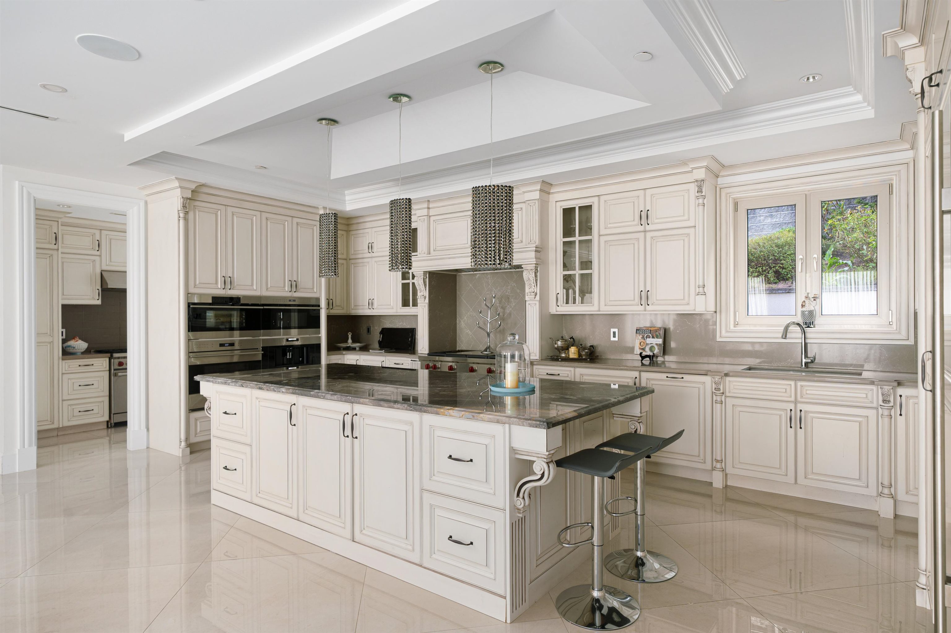 1095 MILLSTREAM ROAD