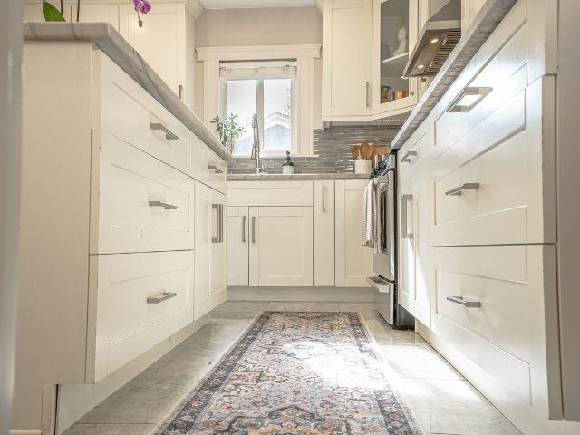124 SIXTH AVENUE