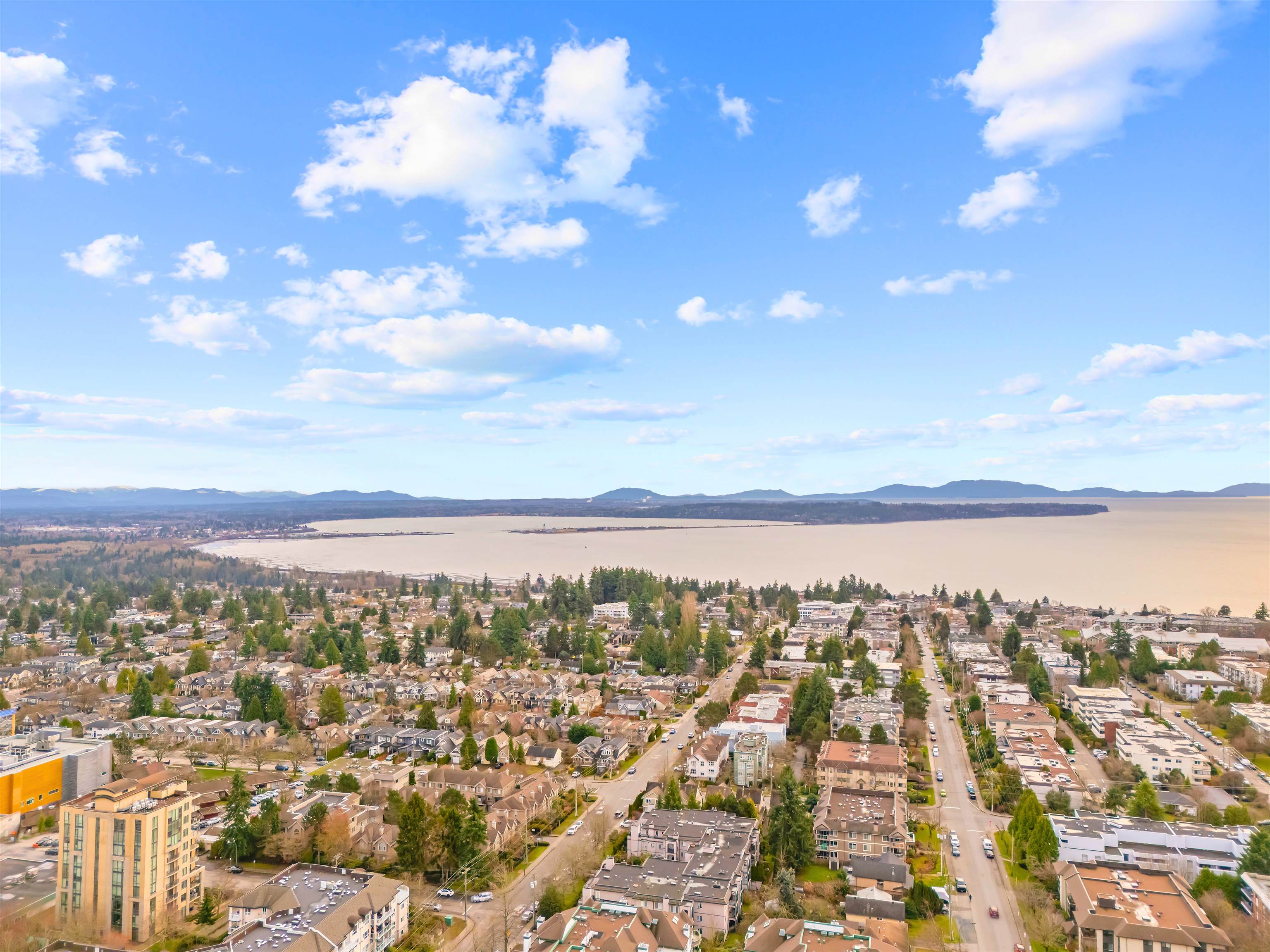 101 15353 17 AVENUE Unit: 101