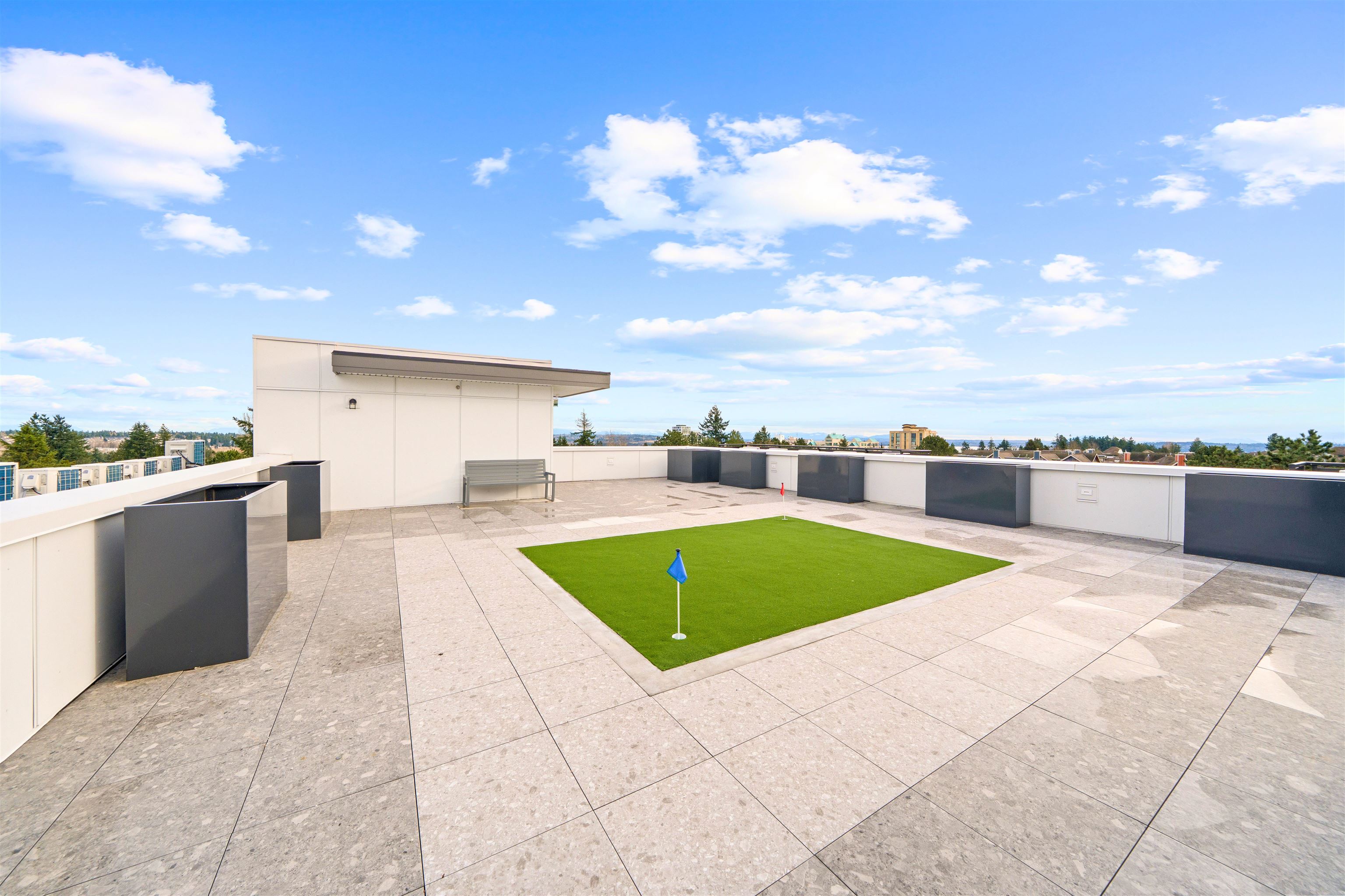 101 15353 17 AVENUE Unit: 101