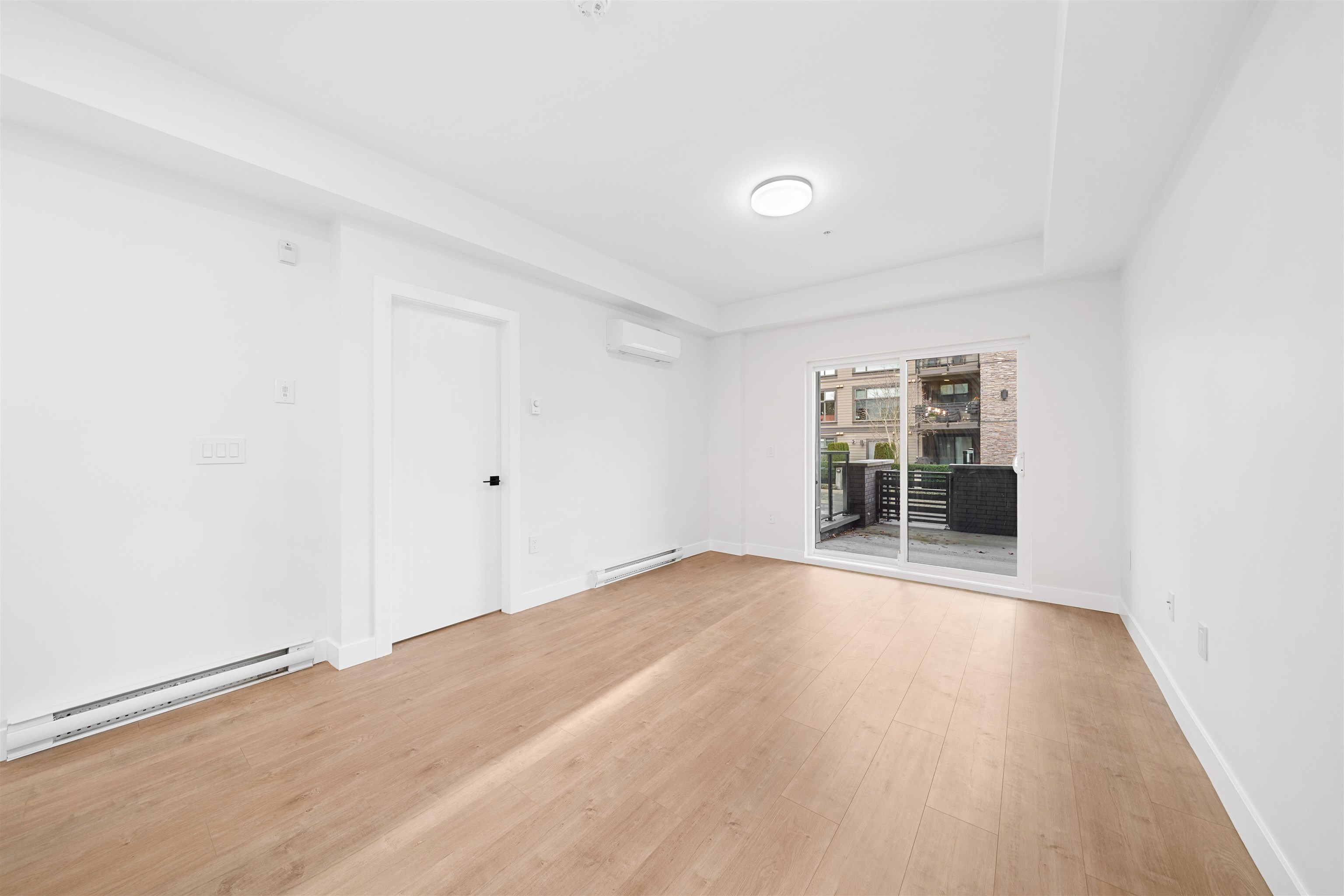 101 15353 17 AVENUE Unit: 101