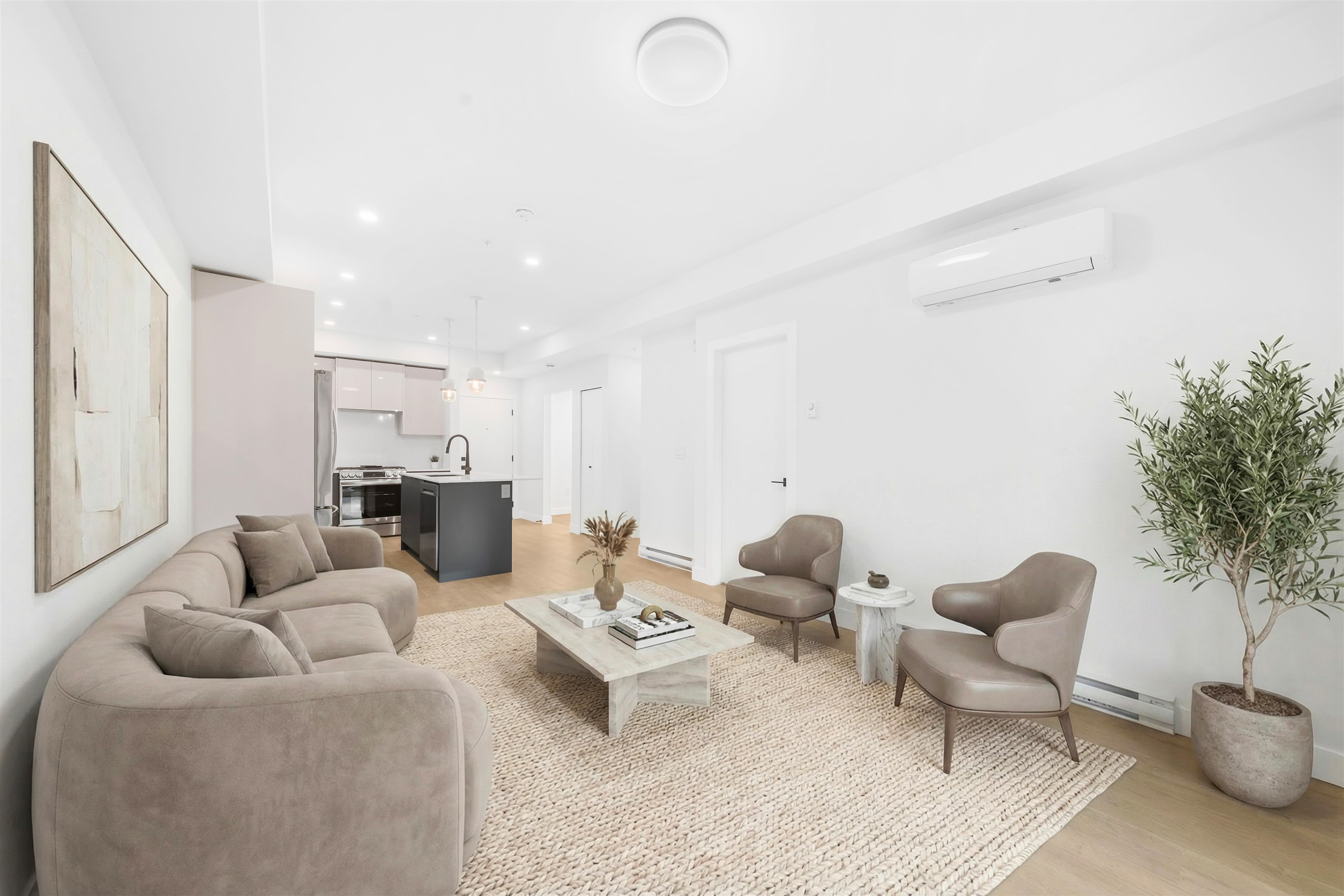 101 15353 17 AVENUE Unit: 101