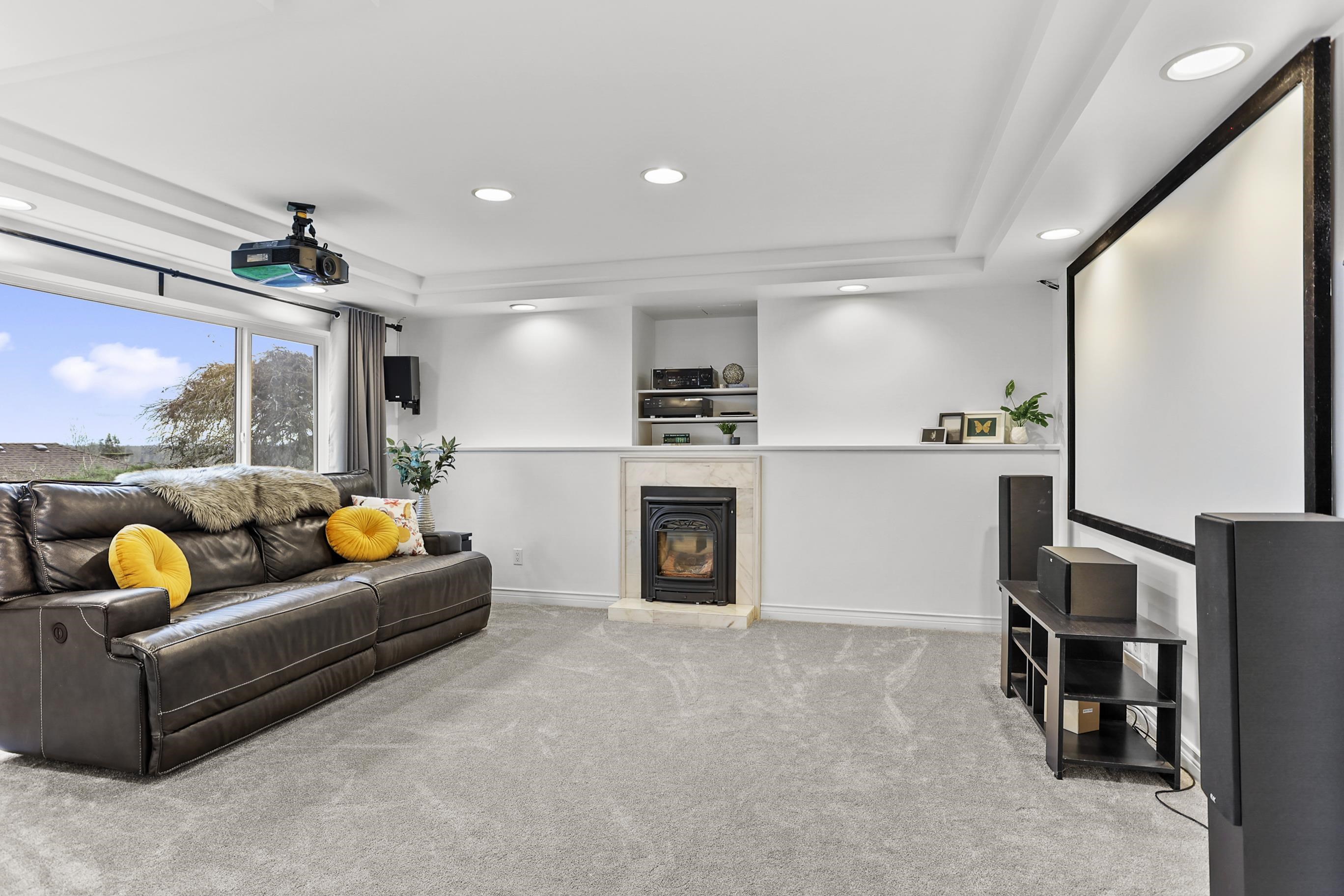 117 1140 CASTLE CRESCENT Unit: 117