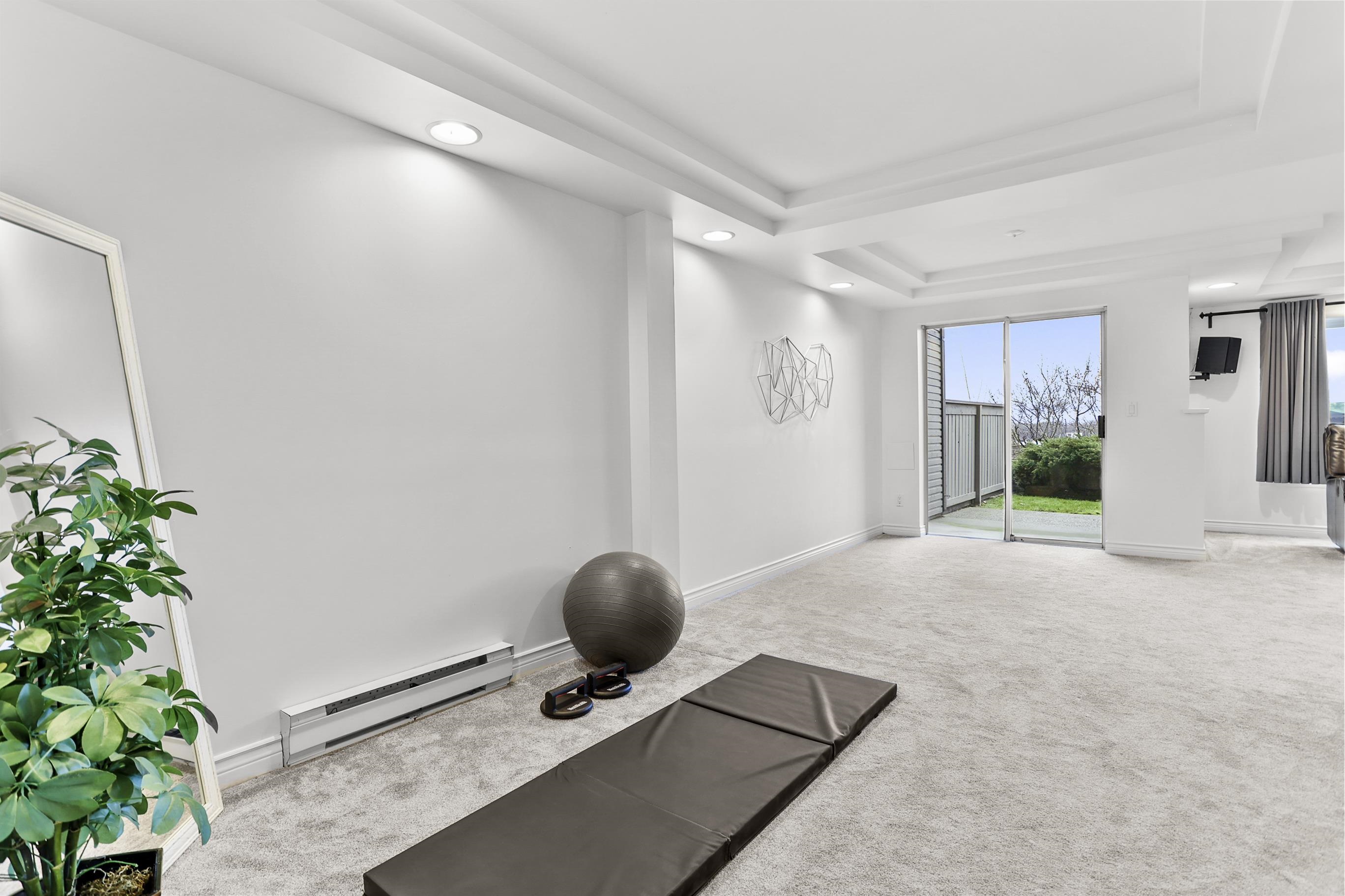 117 1140 CASTLE CRESCENT Unit: 117