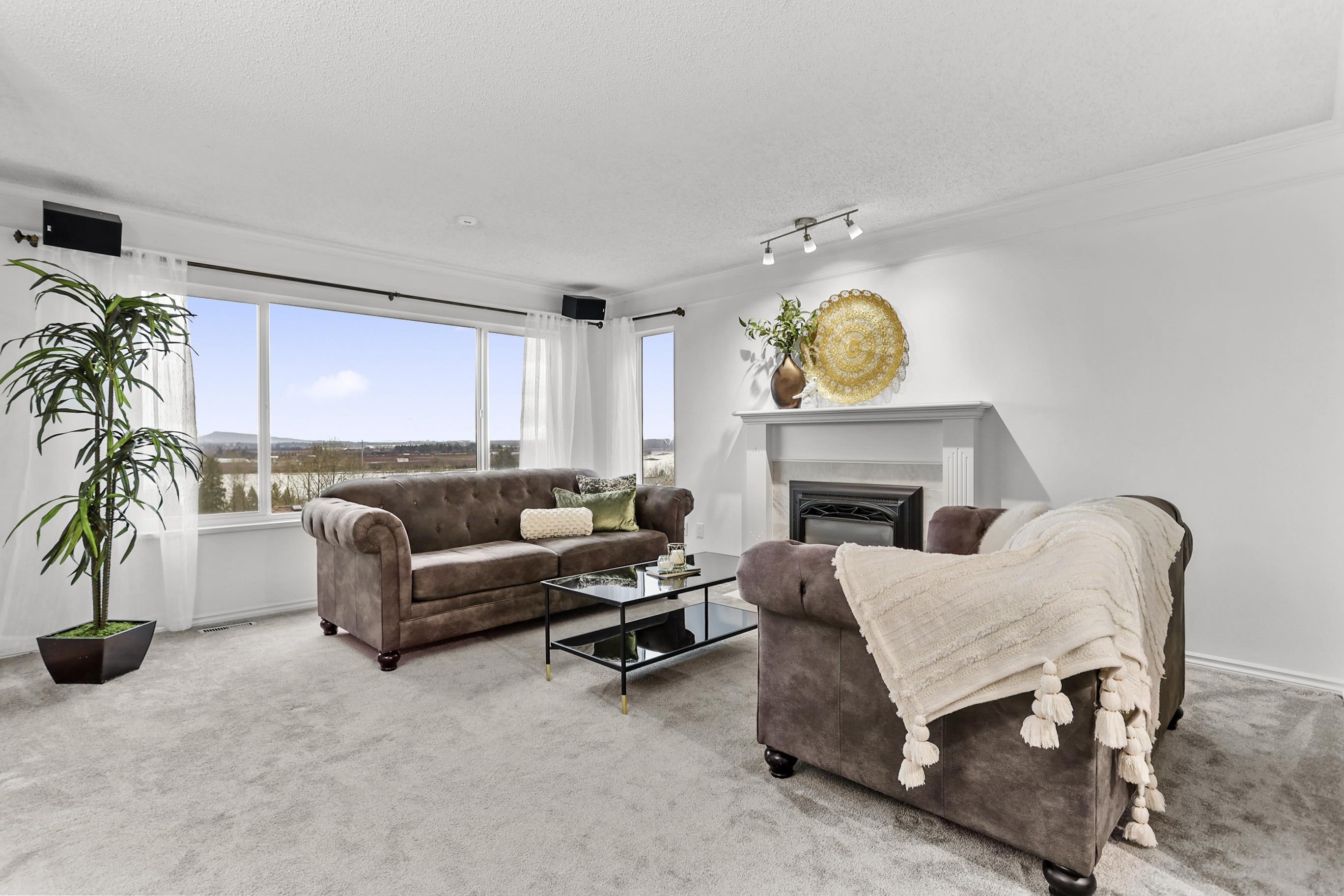 117 1140 CASTLE CRESCENT Unit: 117