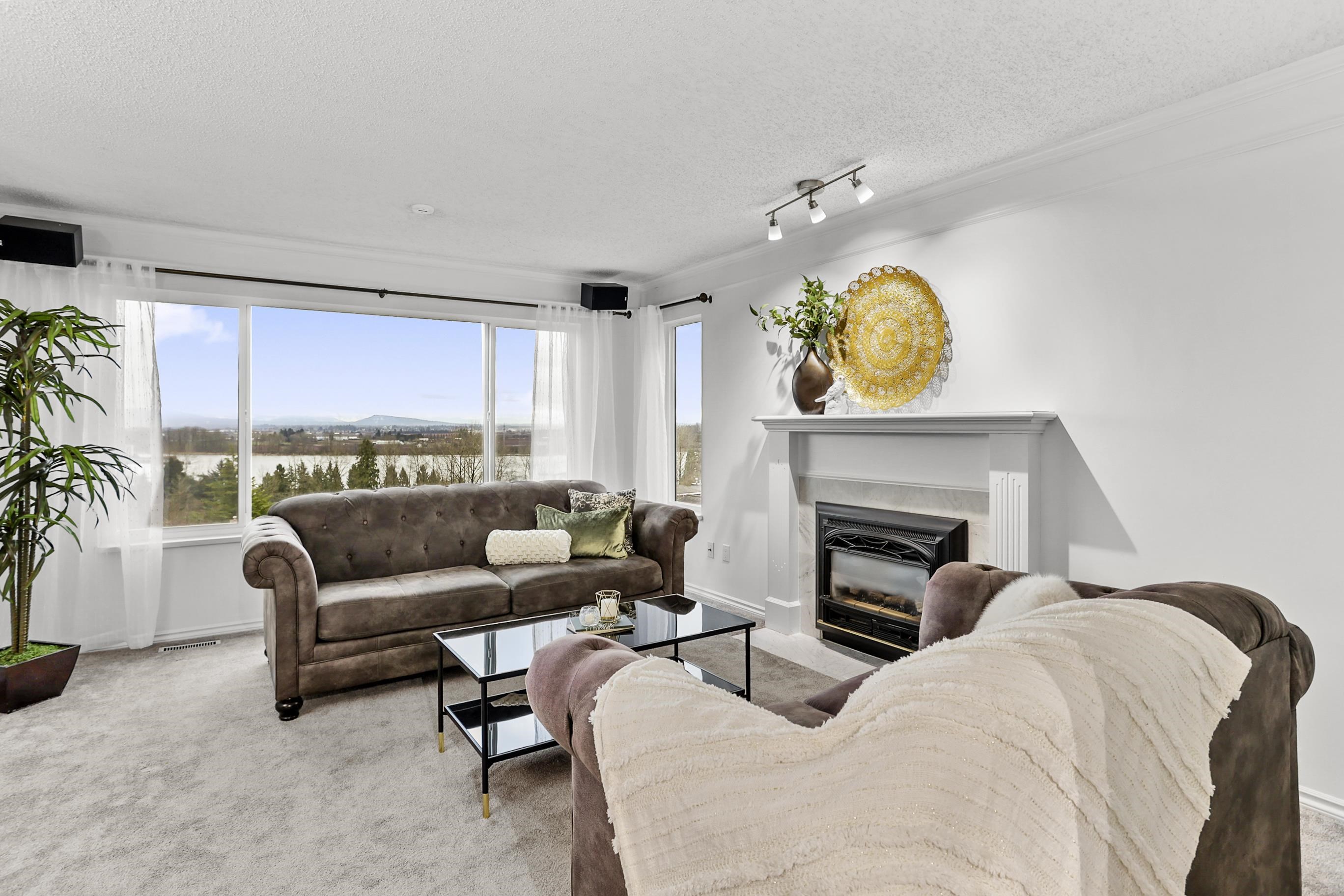 117 1140 CASTLE CRESCENT Unit: 117