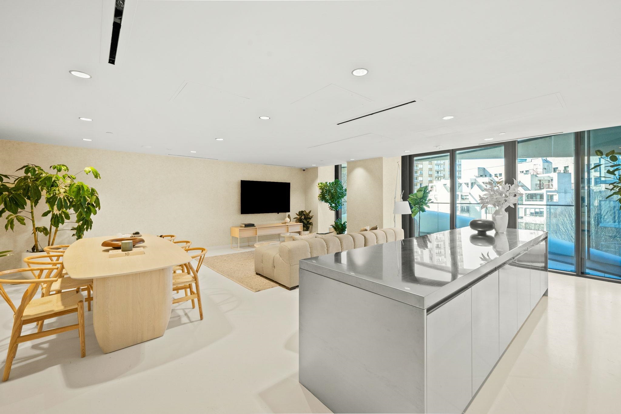 703 1033 NELSON STREET Unit: 703