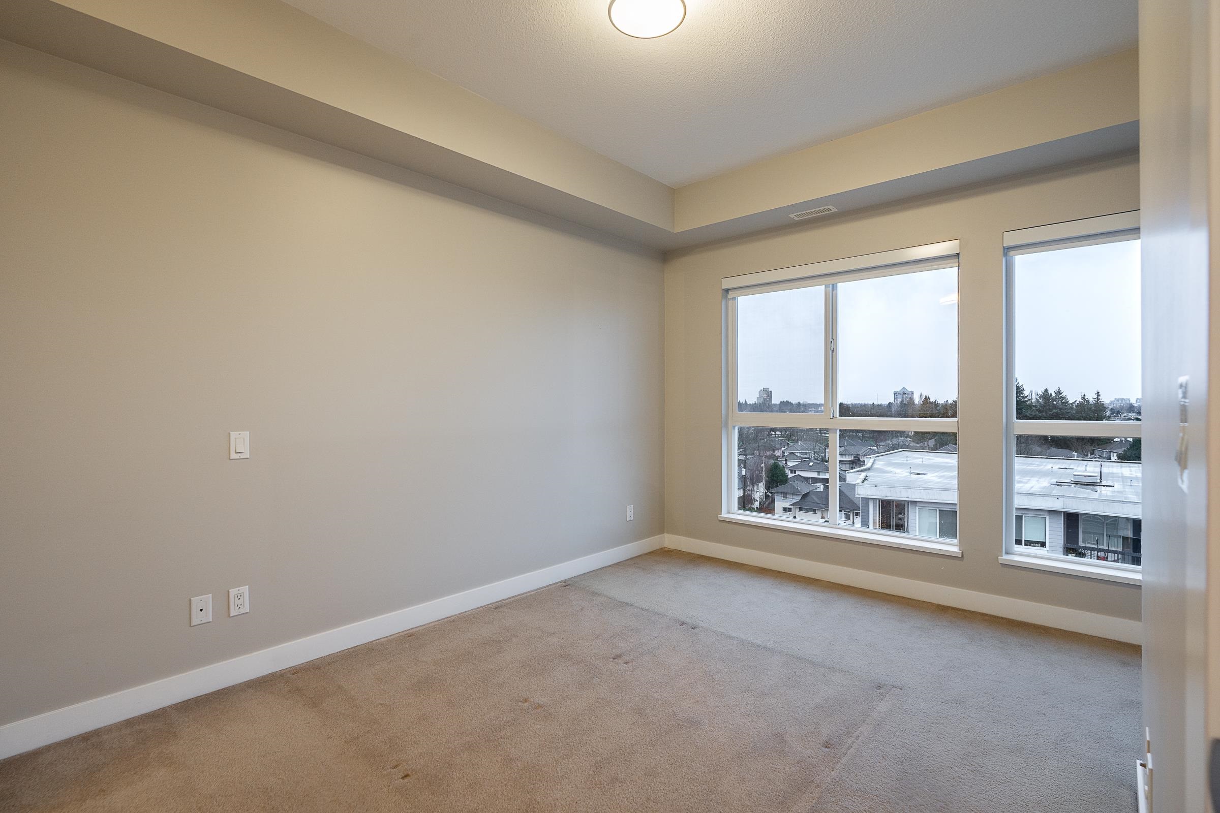 703 10033 RIVER DRIVE Unit: 703