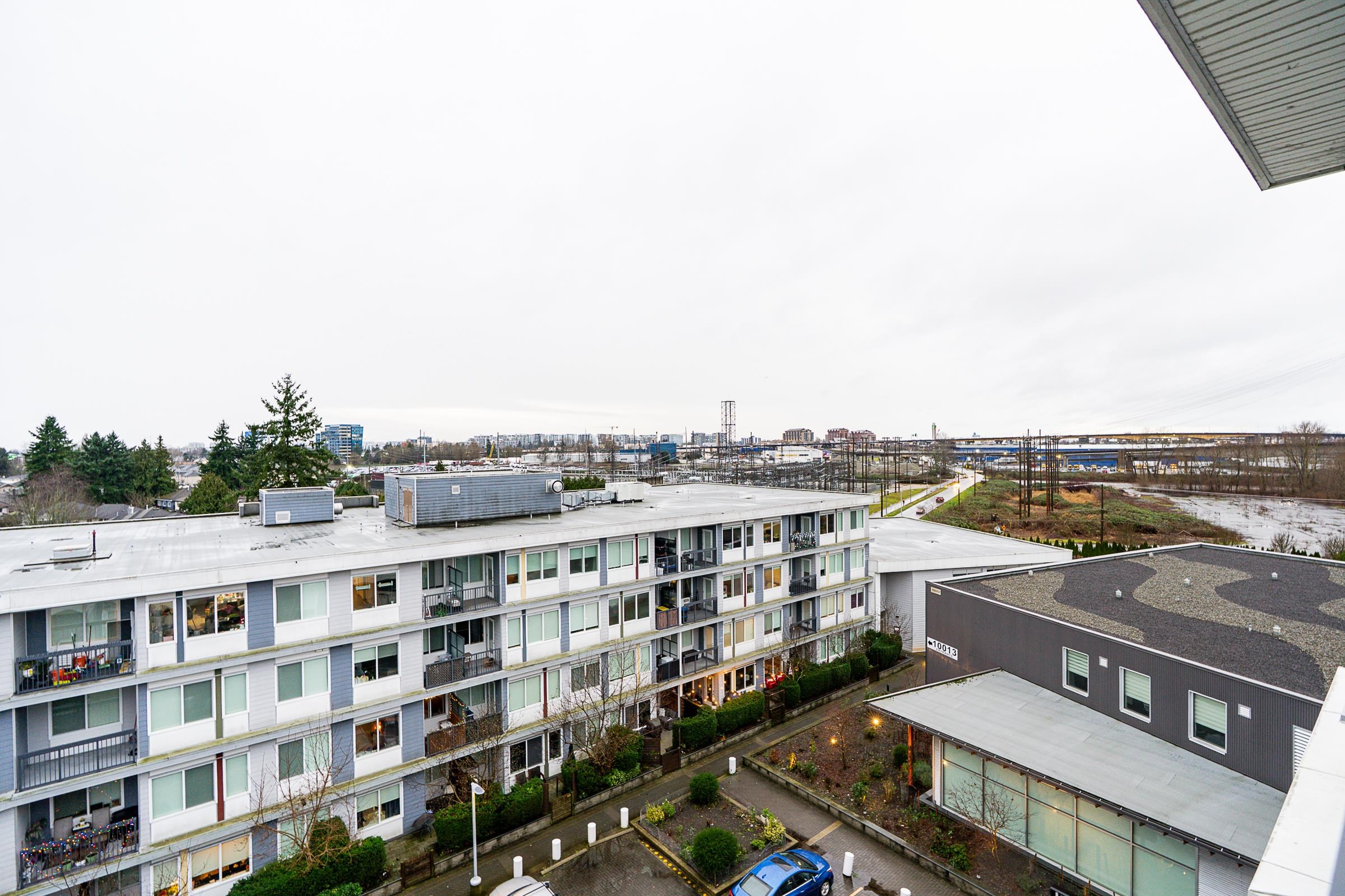 703 10033 RIVER DRIVE Unit: 703