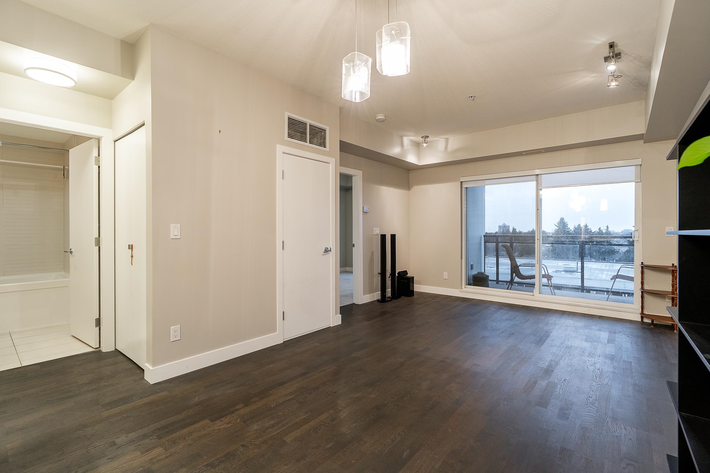 703 10033 RIVER DRIVE Unit: 703