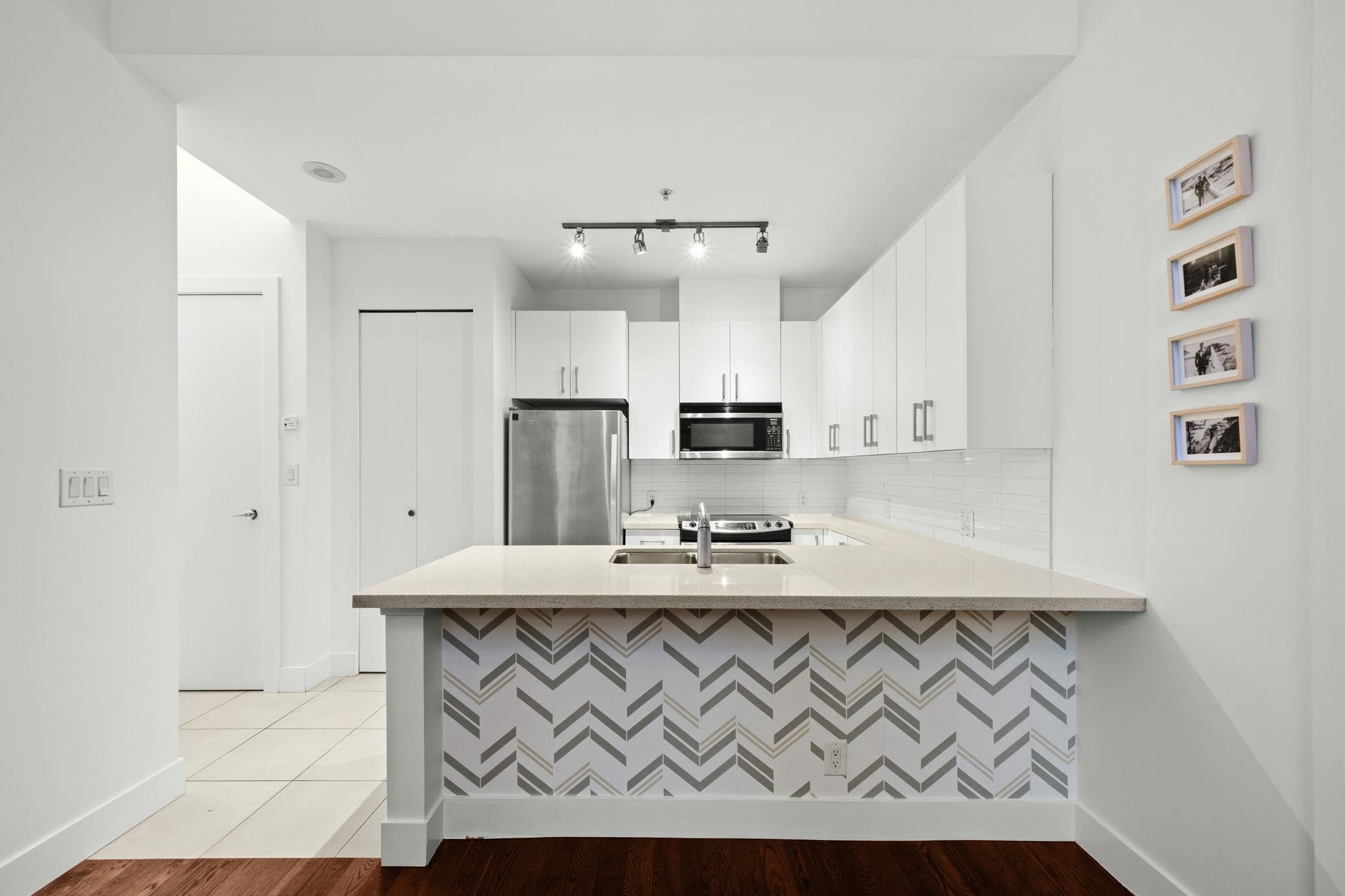 TH23 2345 MADISON AVENUE Unit: TH23