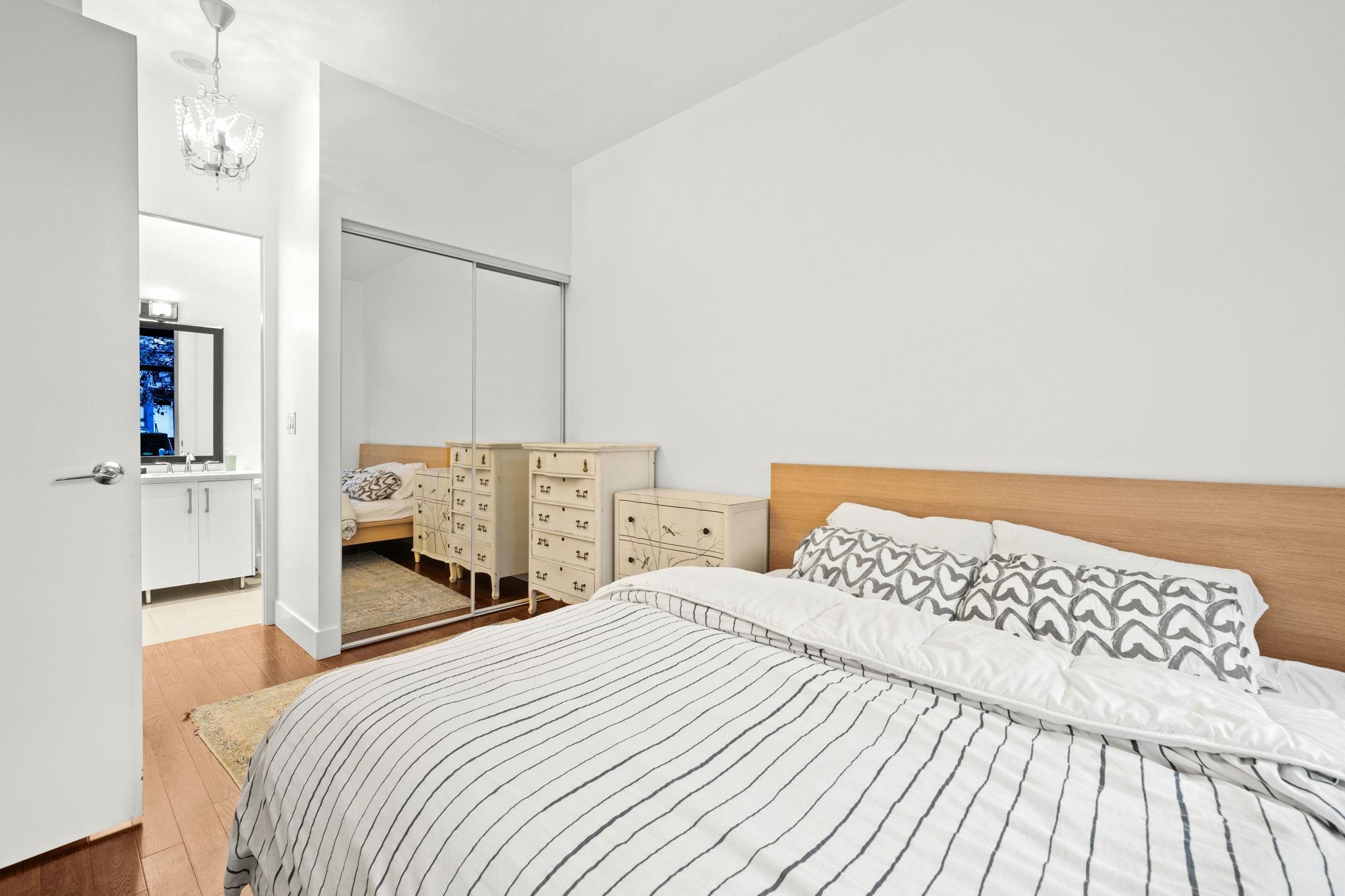 TH23 2345 MADISON AVENUE Unit: TH23