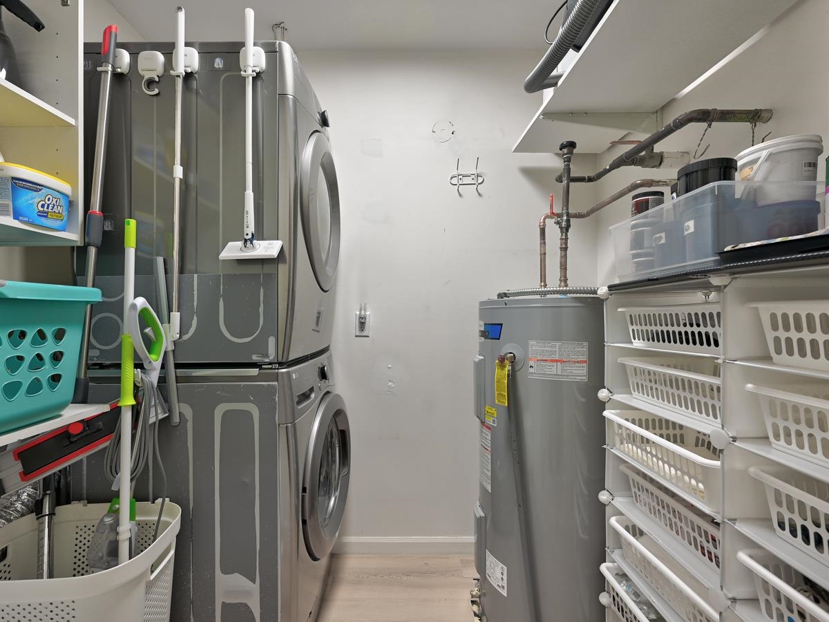 201 7600 MOFFATT ROAD Unit: 201