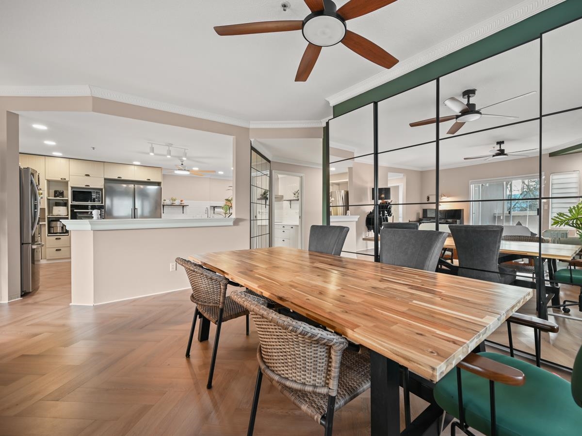 201 7600 MOFFATT ROAD Unit: 201