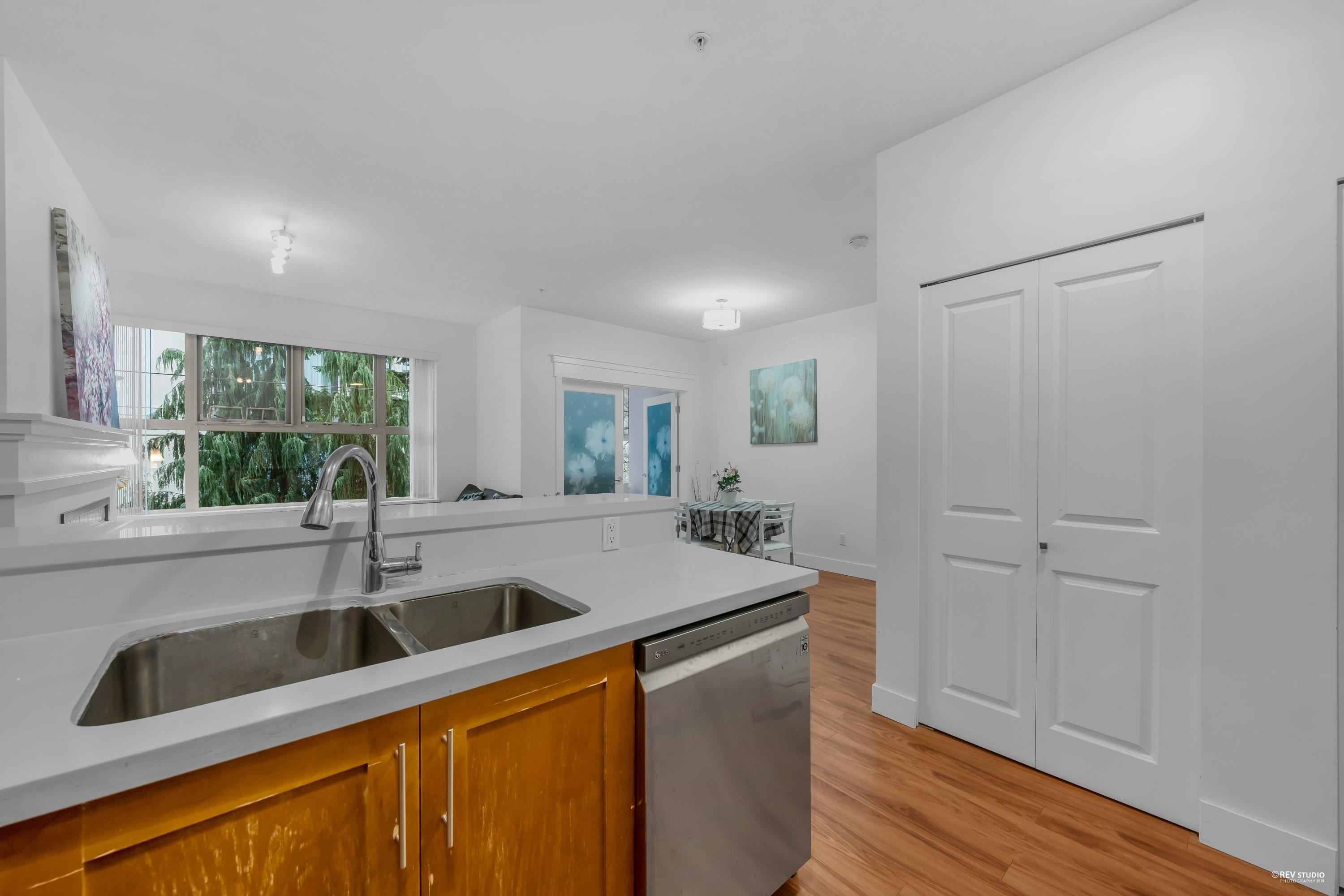 1305 4655 VALLEY DRIVE Unit: 1305