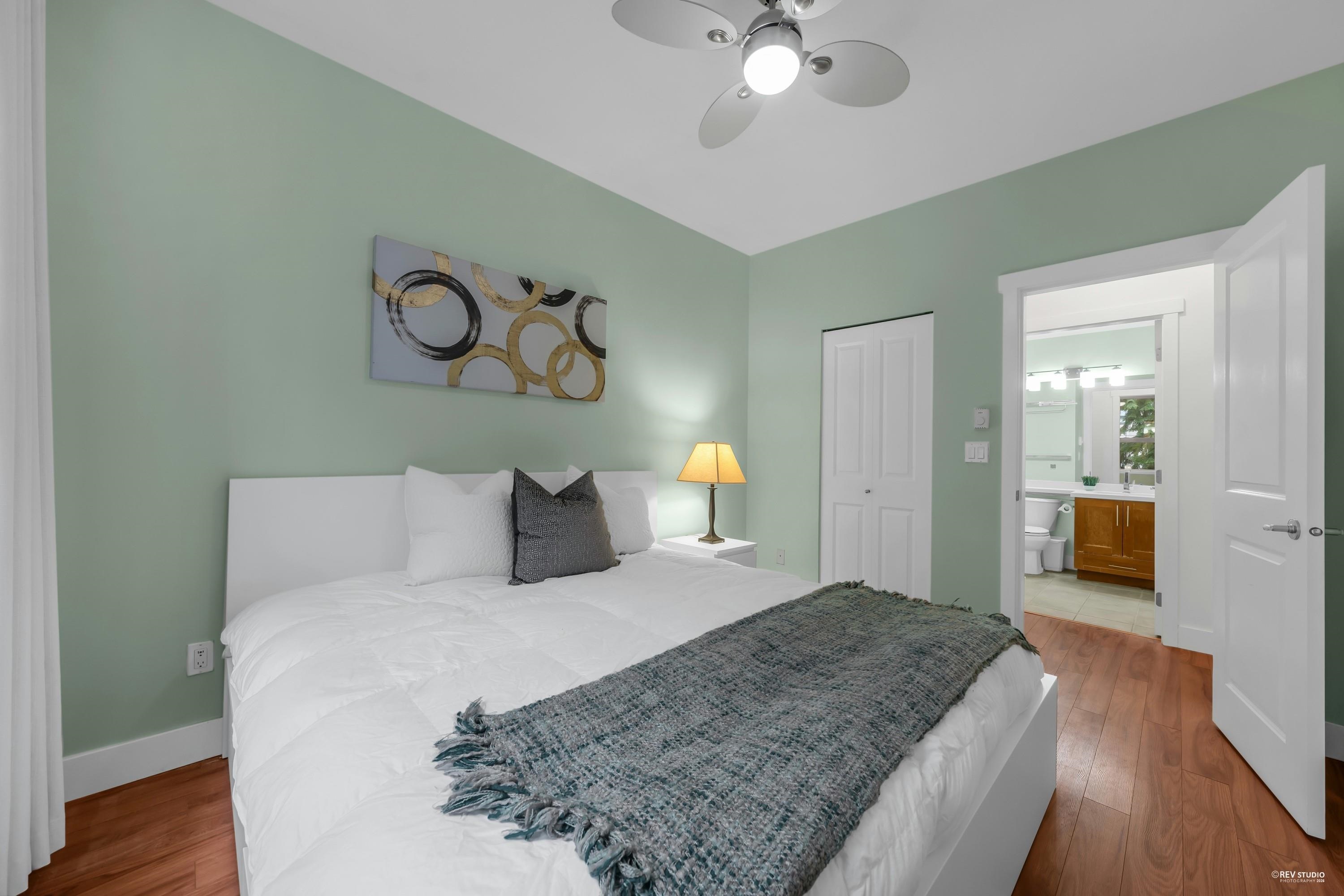 1305 4655 VALLEY DRIVE Unit: 1305