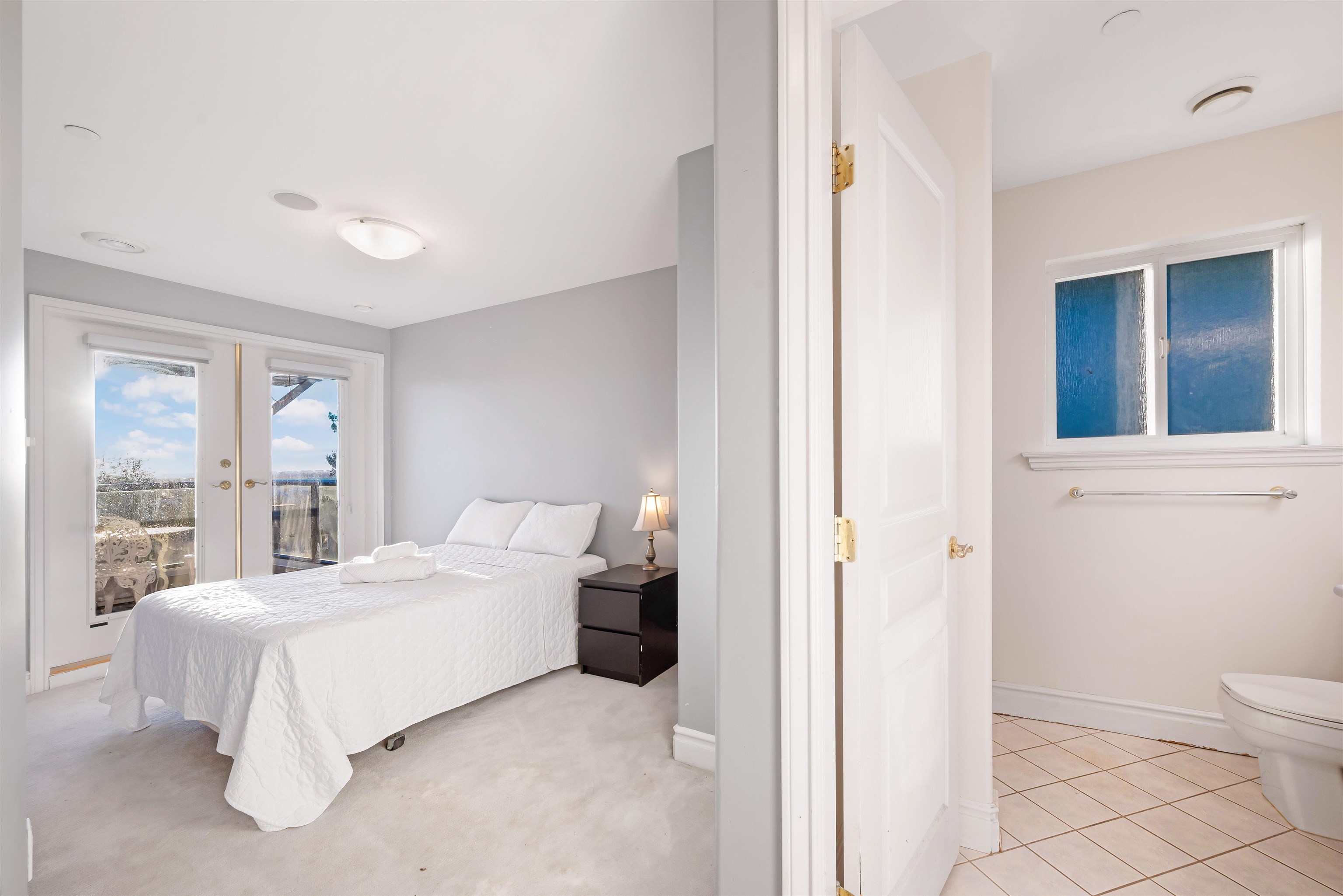 2195 HARRISON STREET