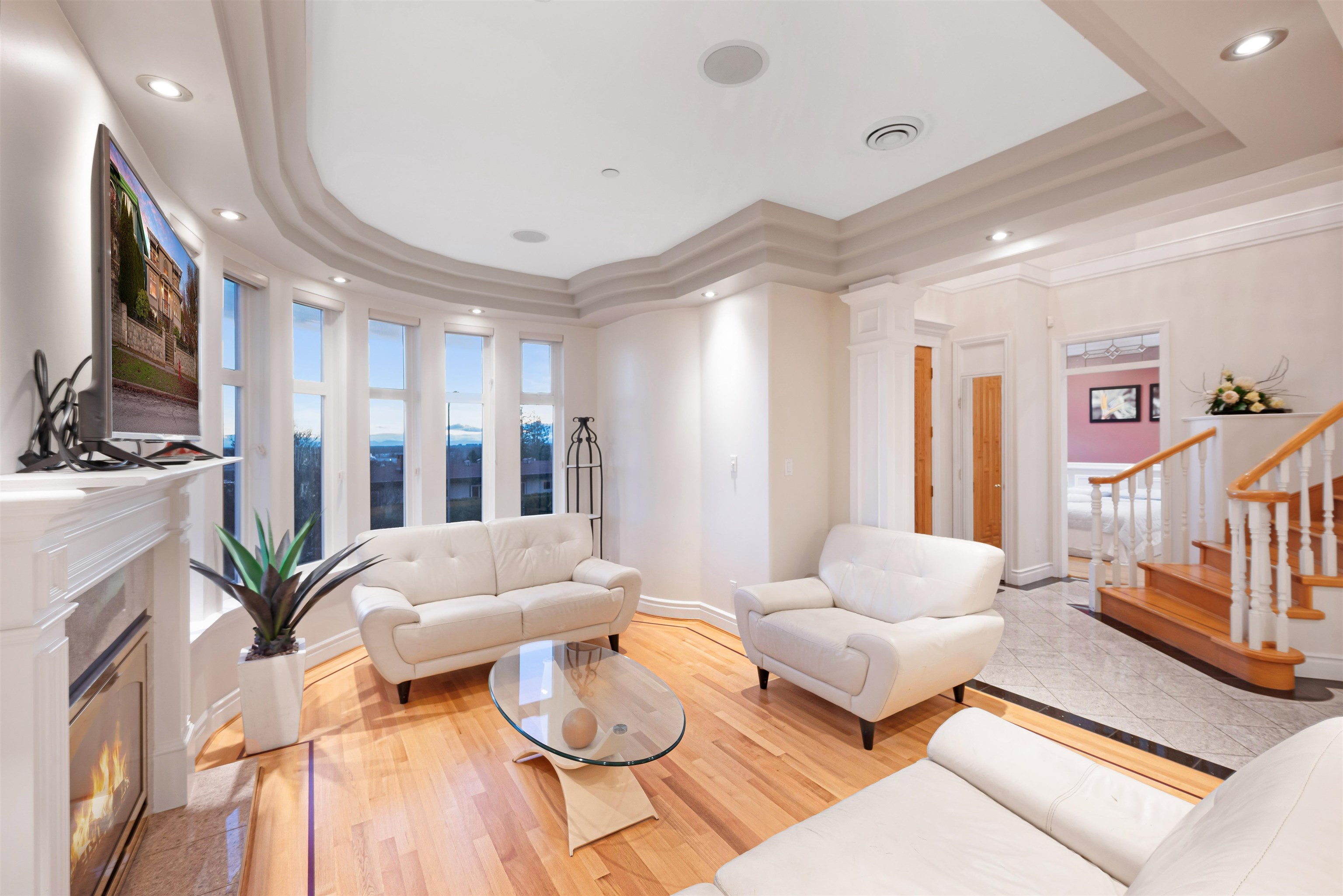 2195 HARRISON STREET