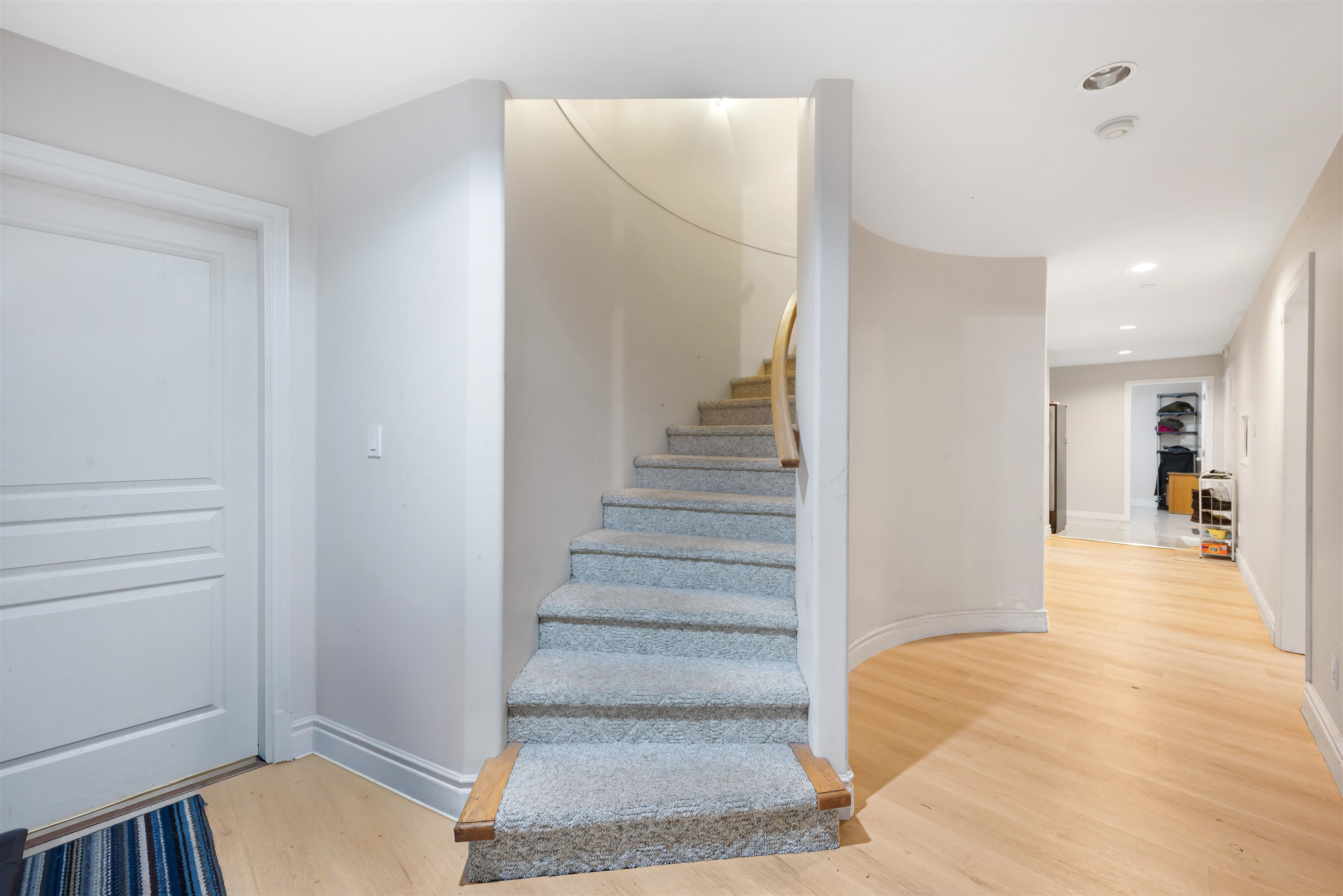 2195 HARRISON STREET