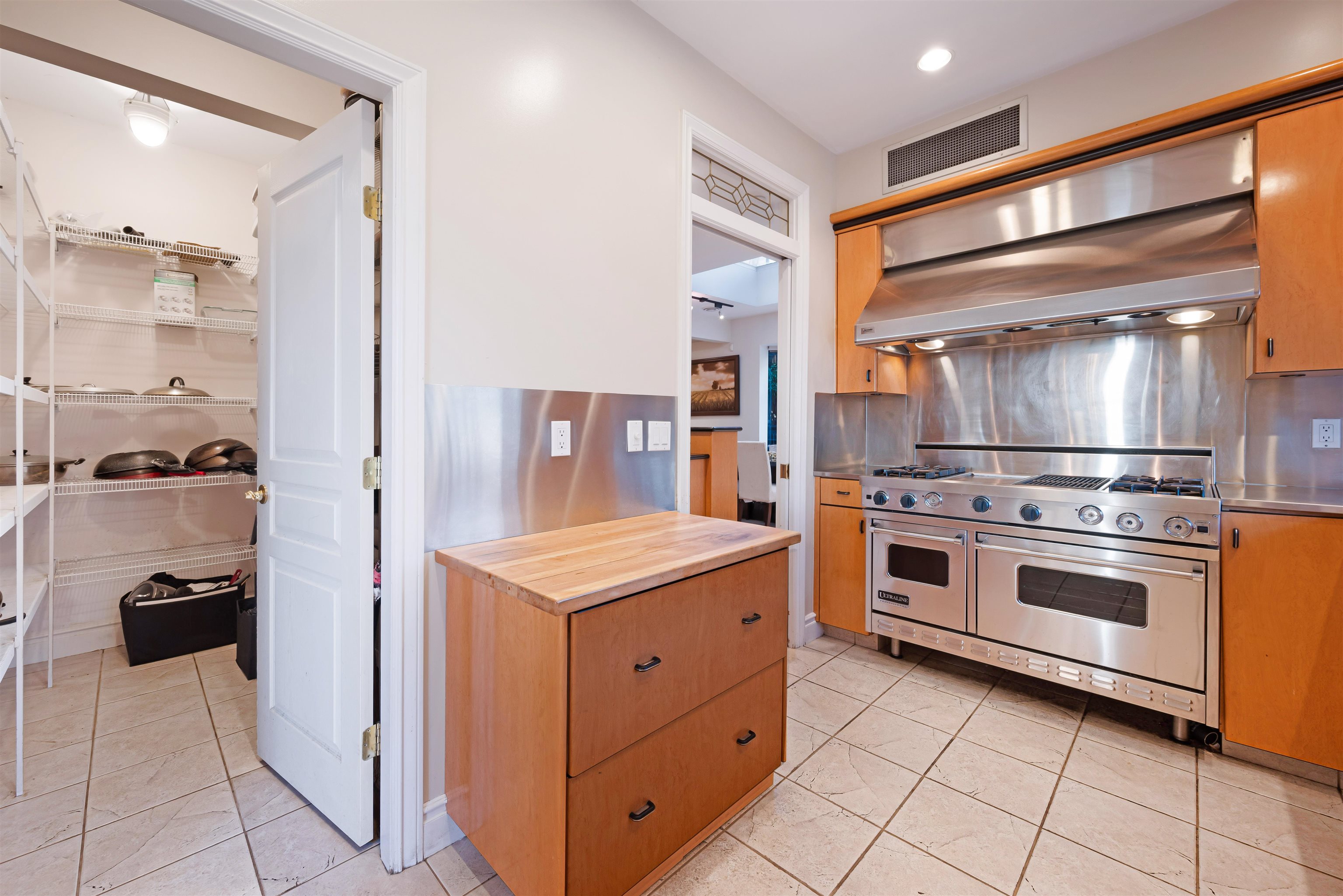 2195 HARRISON STREET