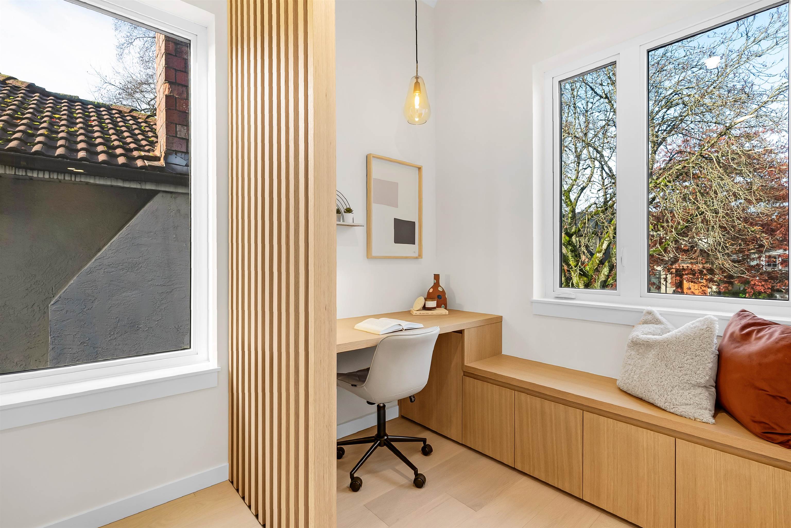 2 2764 W 14TH AVENUE Unit: 2