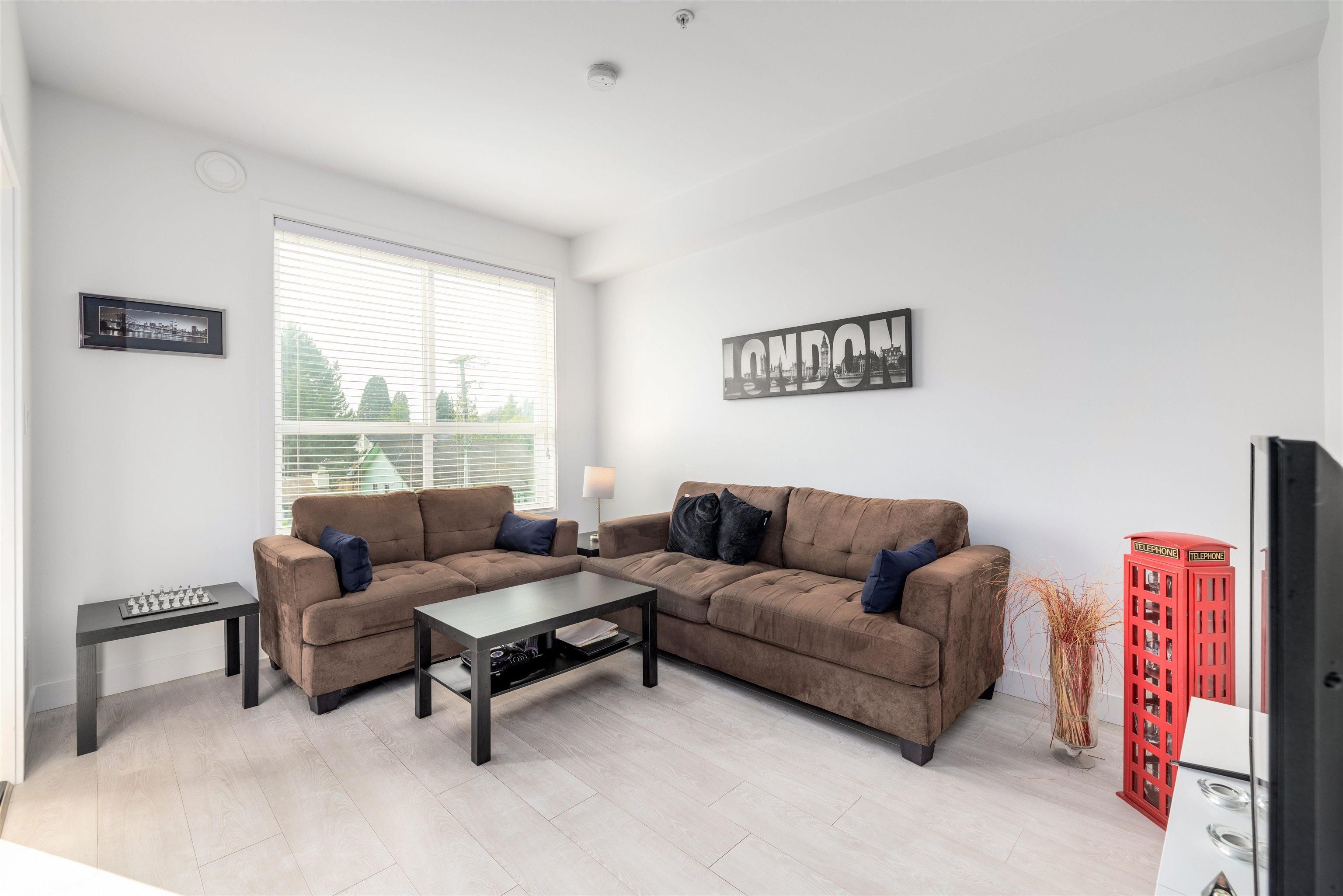 3033 19567 64TH AVENUE Unit: 3033