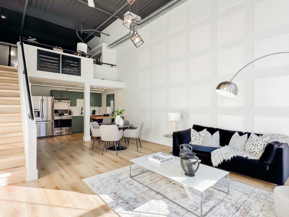 315 336 E 1ST AVENUE Unit: 315