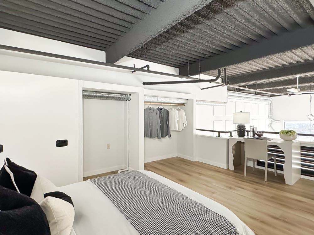 315 336 E 1ST AVENUE Unit: 315