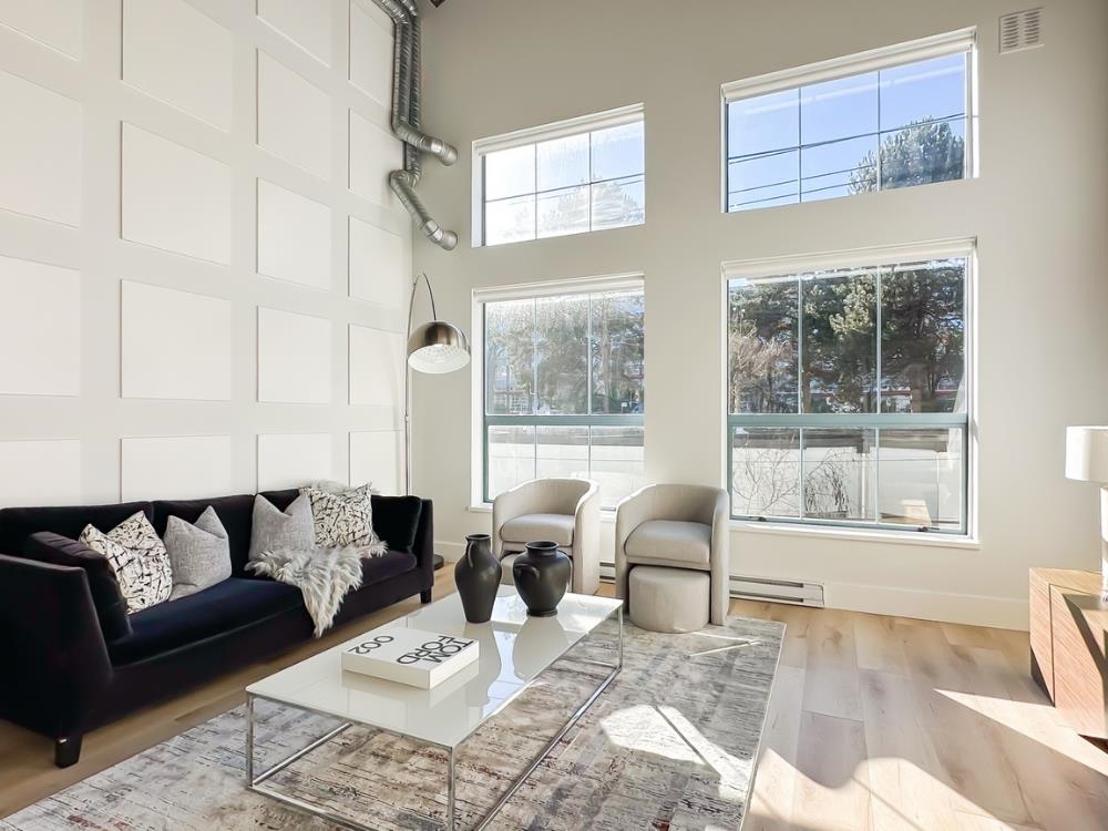 315 336 E 1ST AVENUE Unit: 315