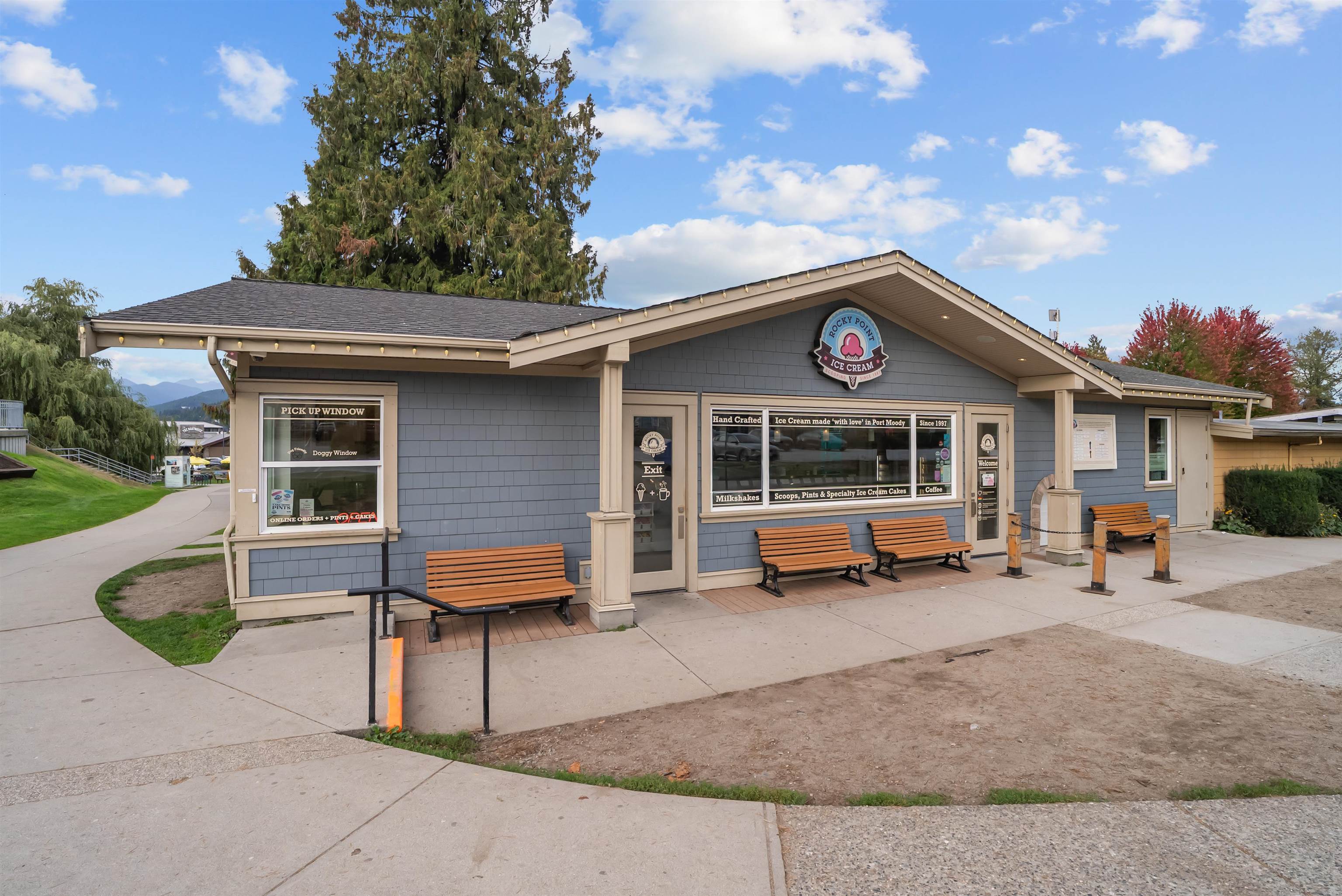 1940 ST JOHNS STREET