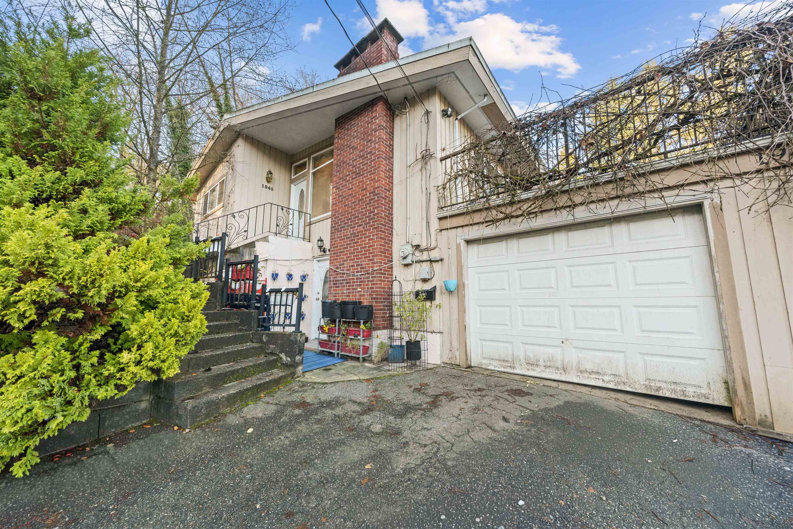 1940 ST JOHNS STREET