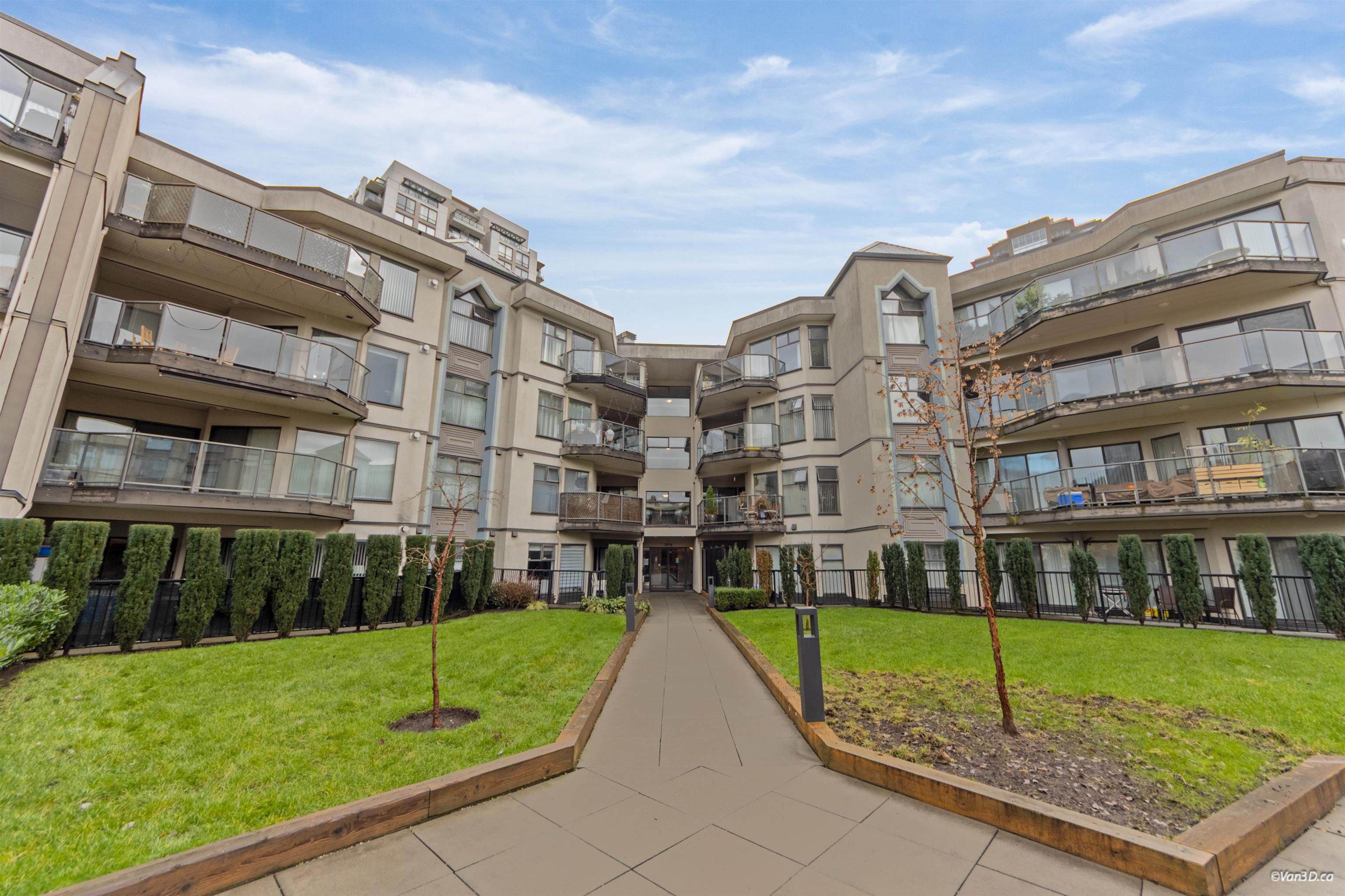 415 2978 BURLINGTON DRIVE Unit: 415