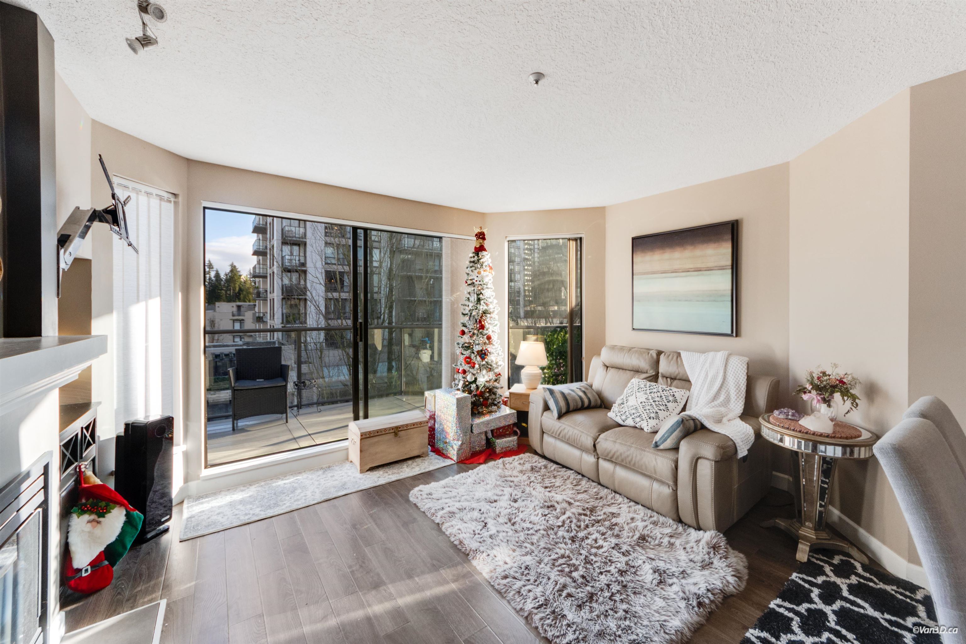 415 2978 BURLINGTON DRIVE Unit: 415
