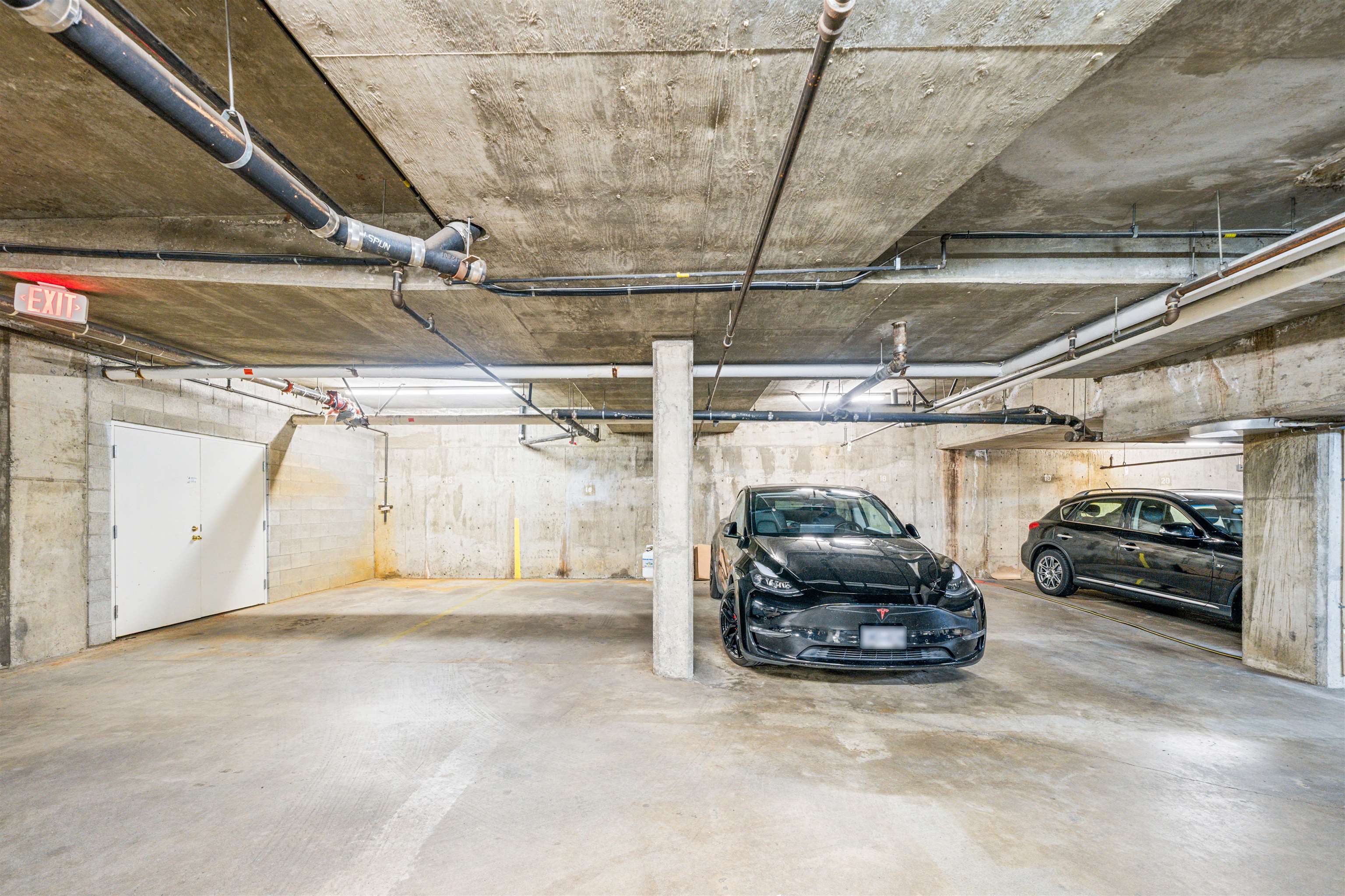 202 1333 W 7TH AVENUE Unit: 202