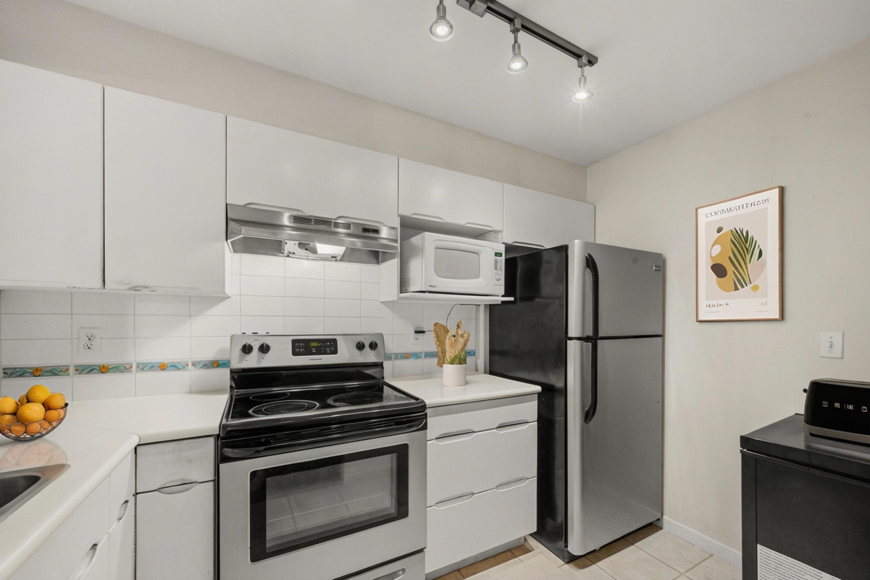 202 1333 W 7TH AVENUE Unit: 202