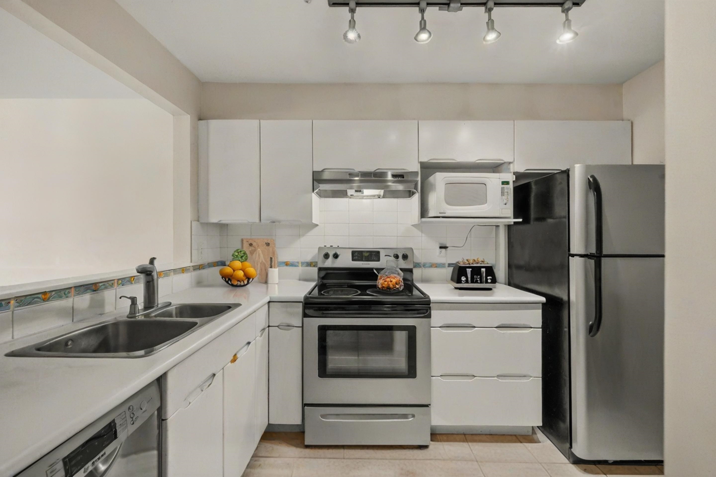 202 1333 W 7TH AVENUE Unit: 202