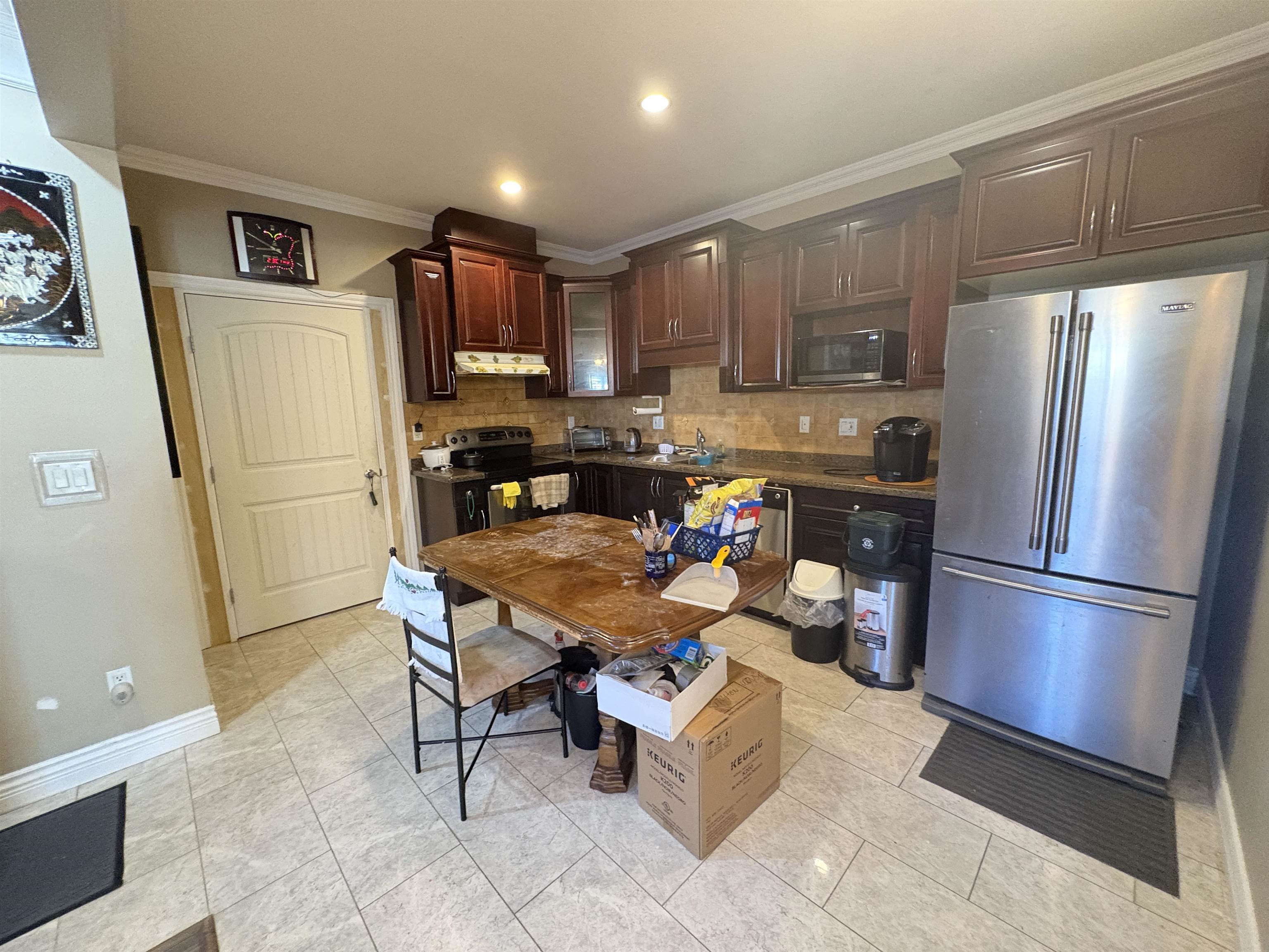 6916 CUNNINGHAM COURT