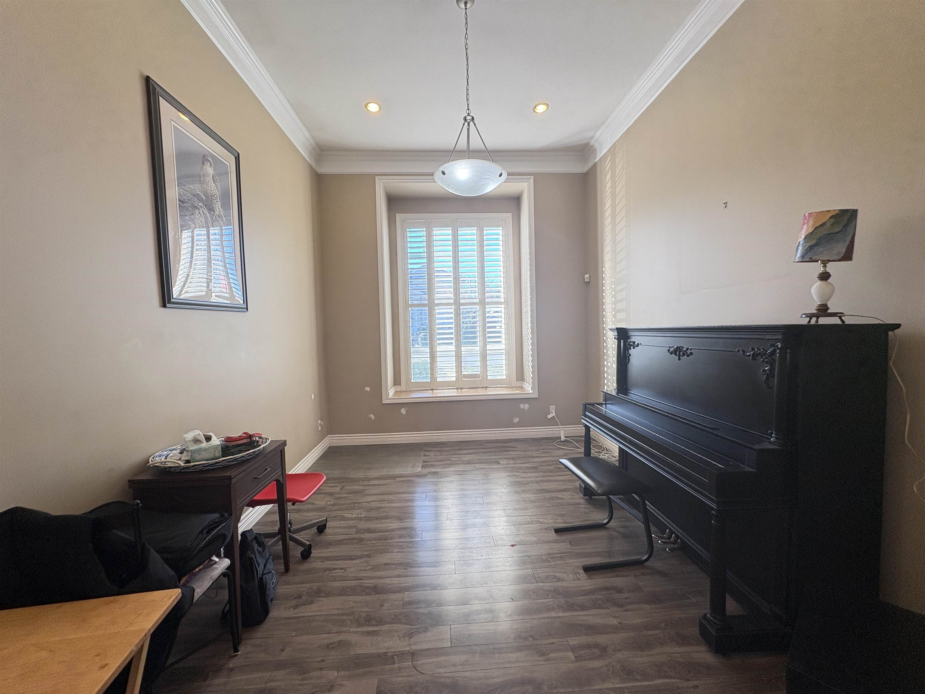 6916 CUNNINGHAM COURT