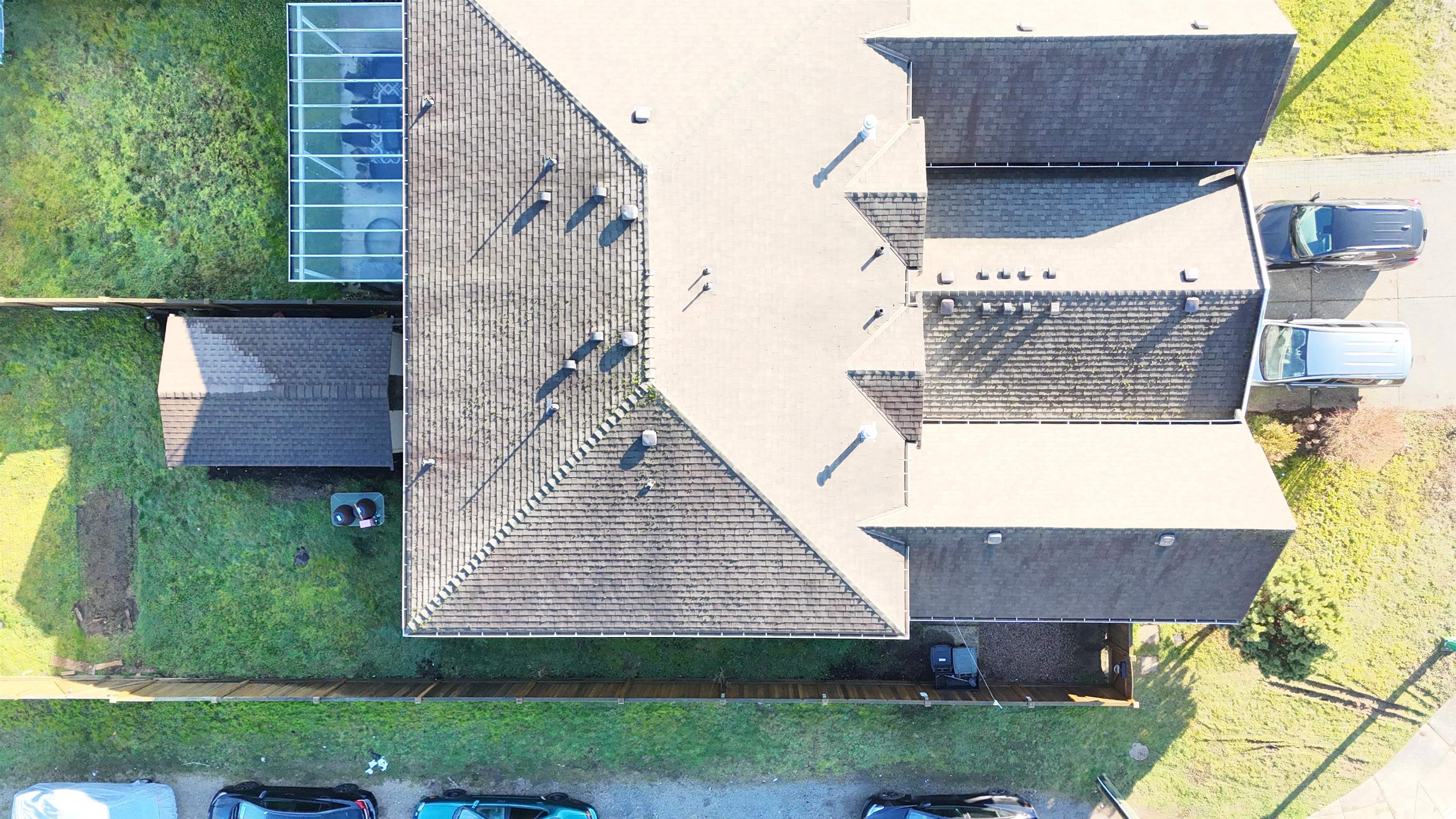 6916 CUNNINGHAM COURT